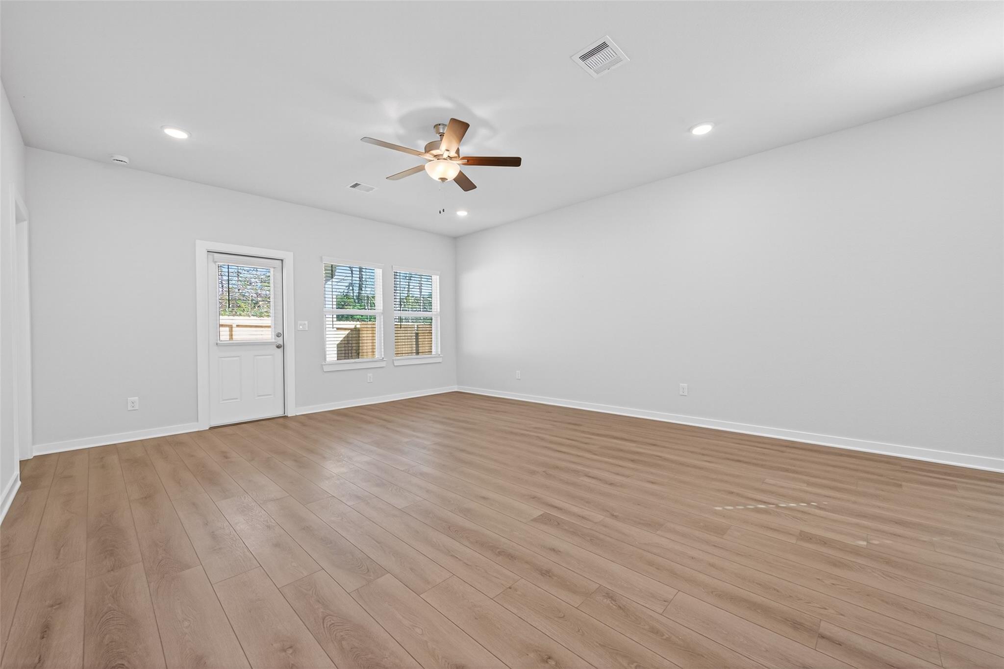 8514 Blueberry Ash Street