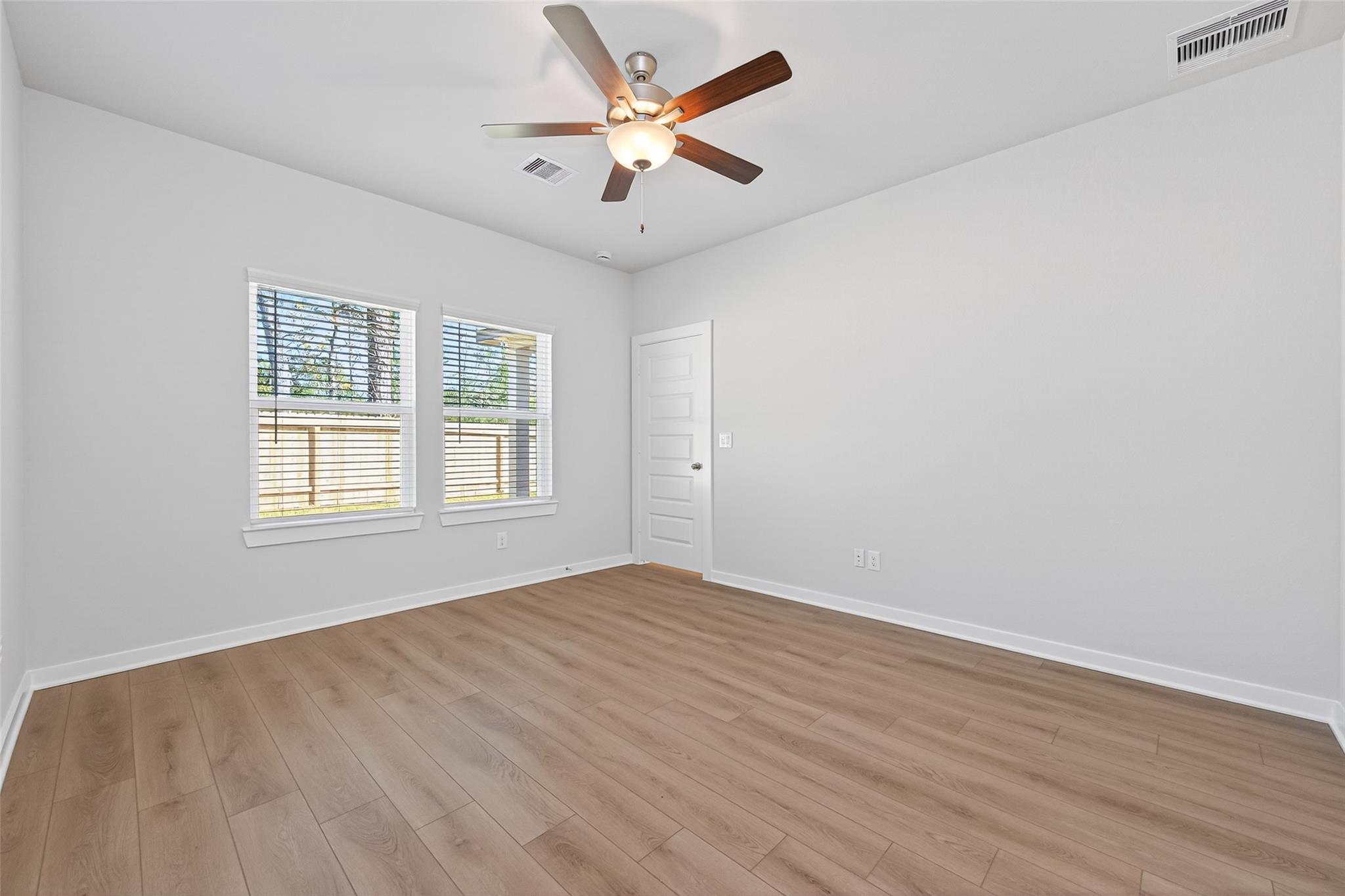 8514 Blueberry Ash Street