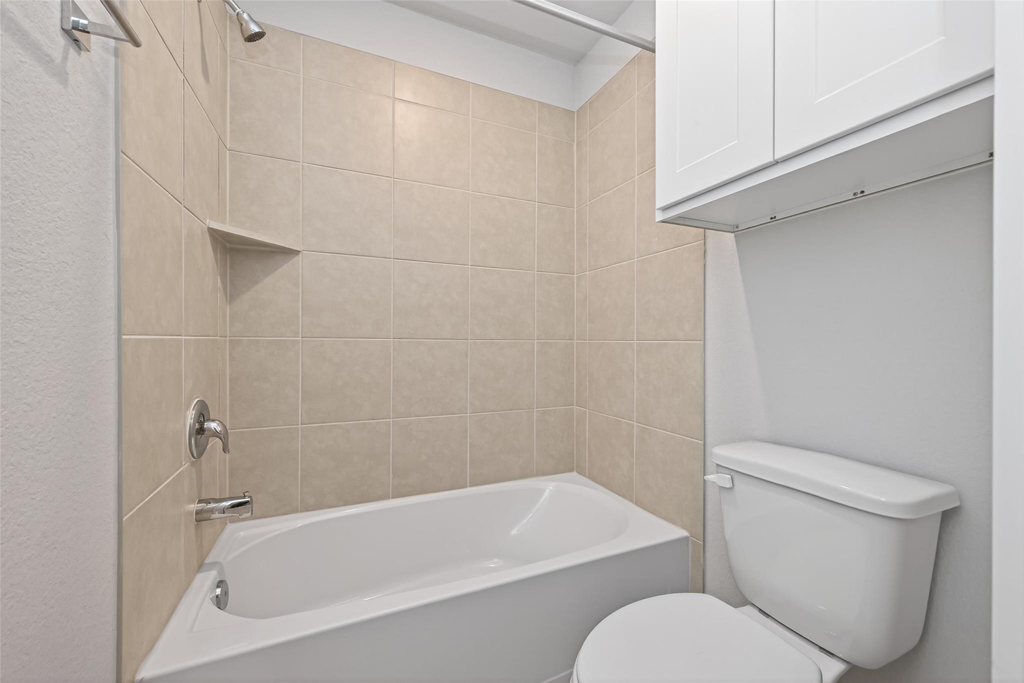 8514 Blueberry Ash Street