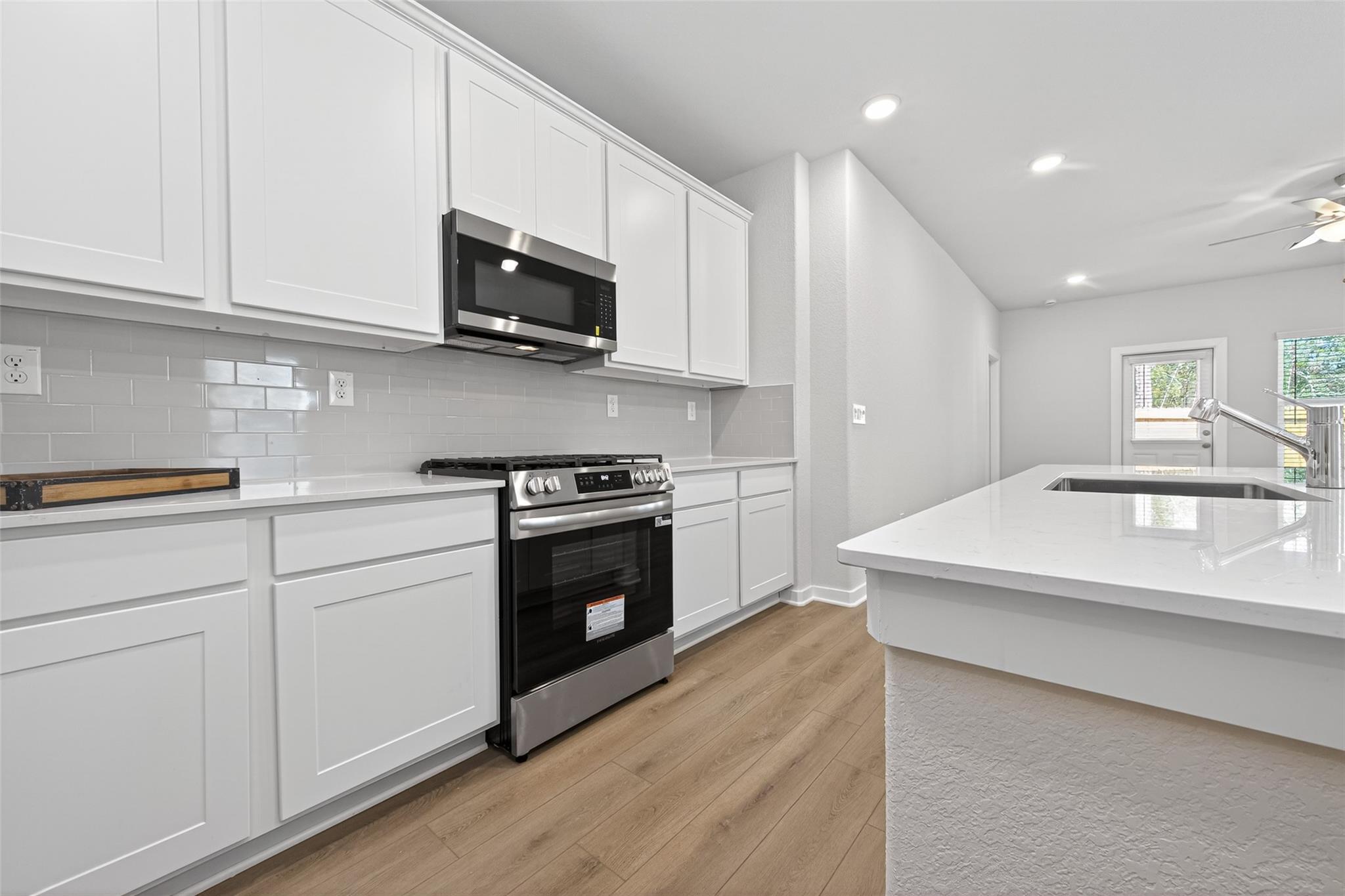 8514 Blueberry Ash Street