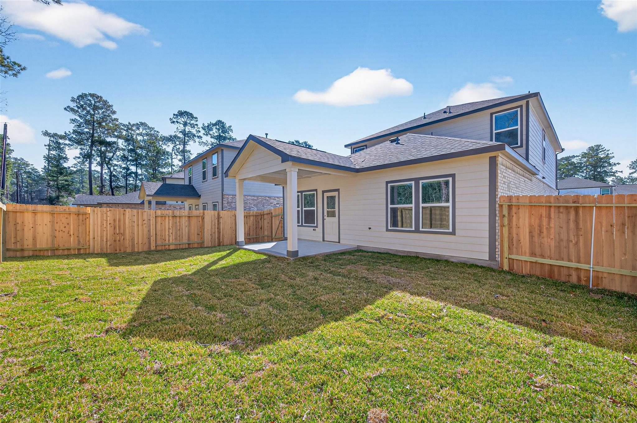 8514 Blueberry Ash Street