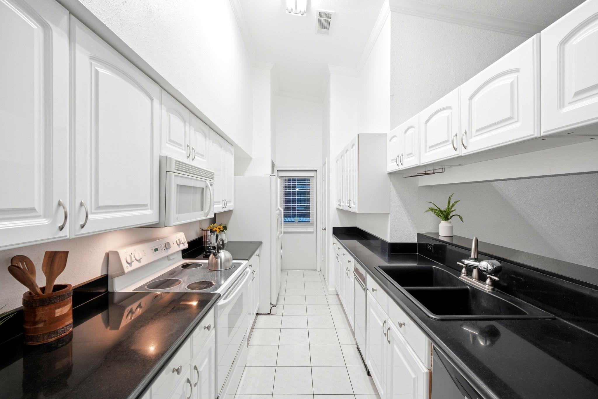 2425 Augusta Drive # 22