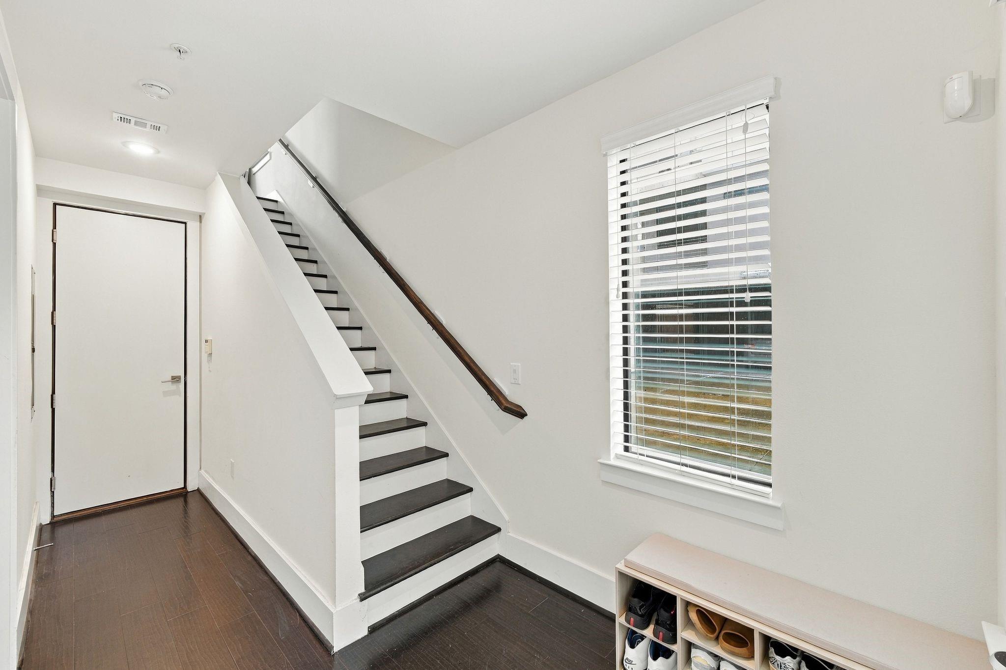 2401 Crawford Street Unit: C2A