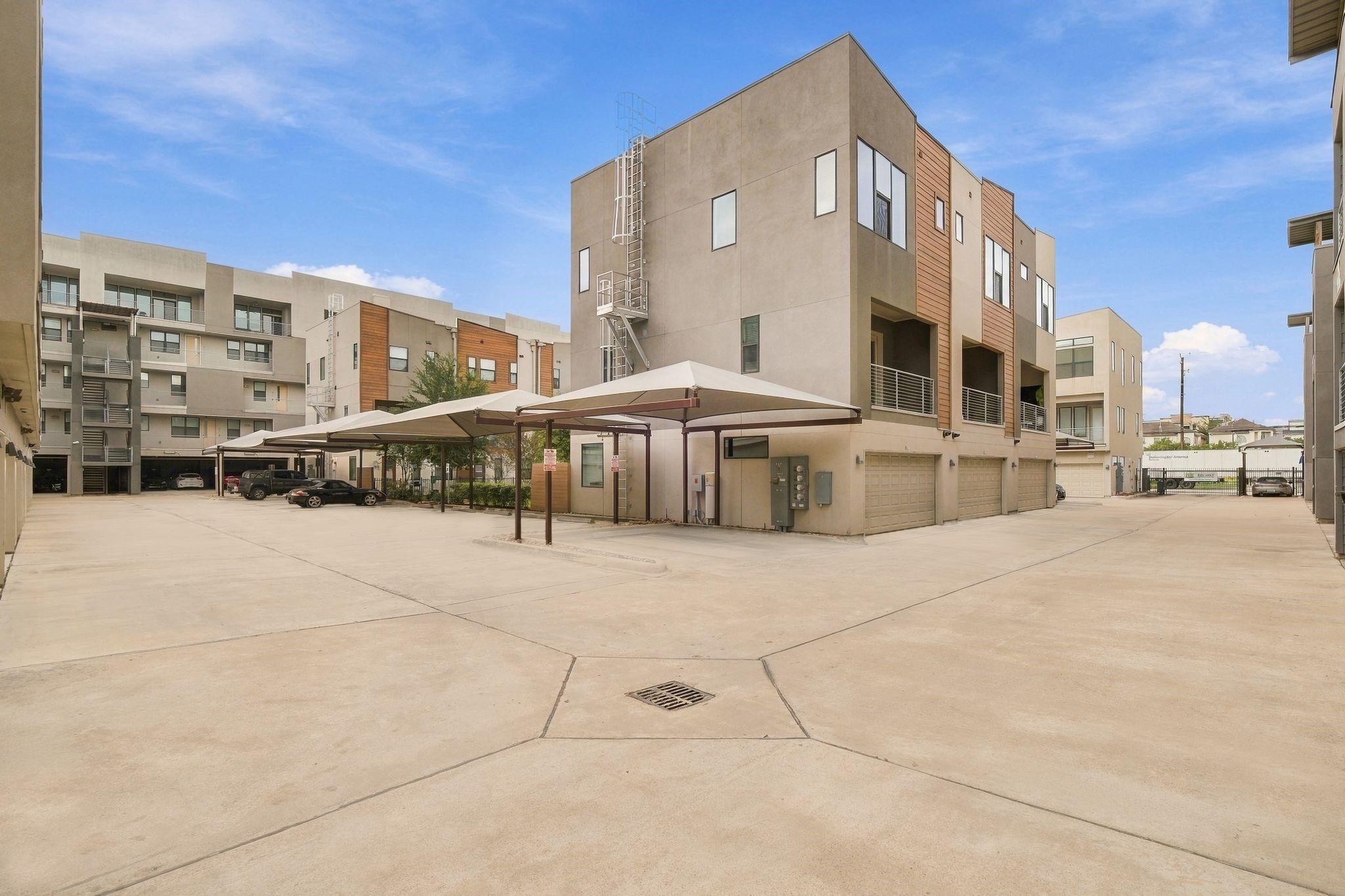 2401 Crawford Street Unit: C2A