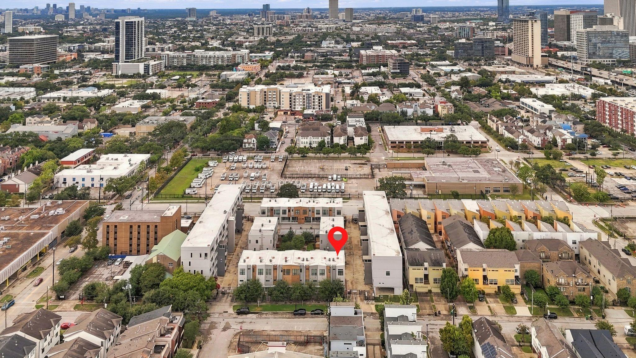 2401 Crawford Street Unit: C2A