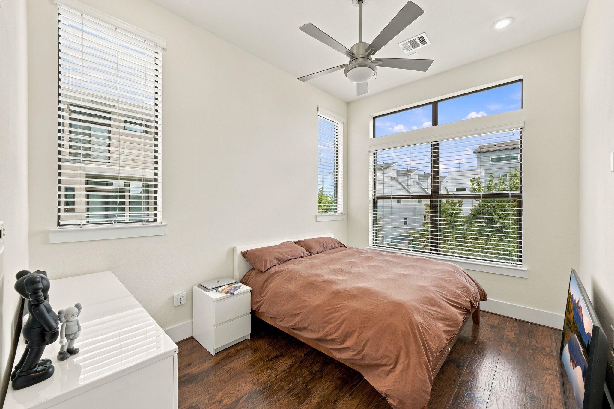 2401 Crawford Street Unit: C2A