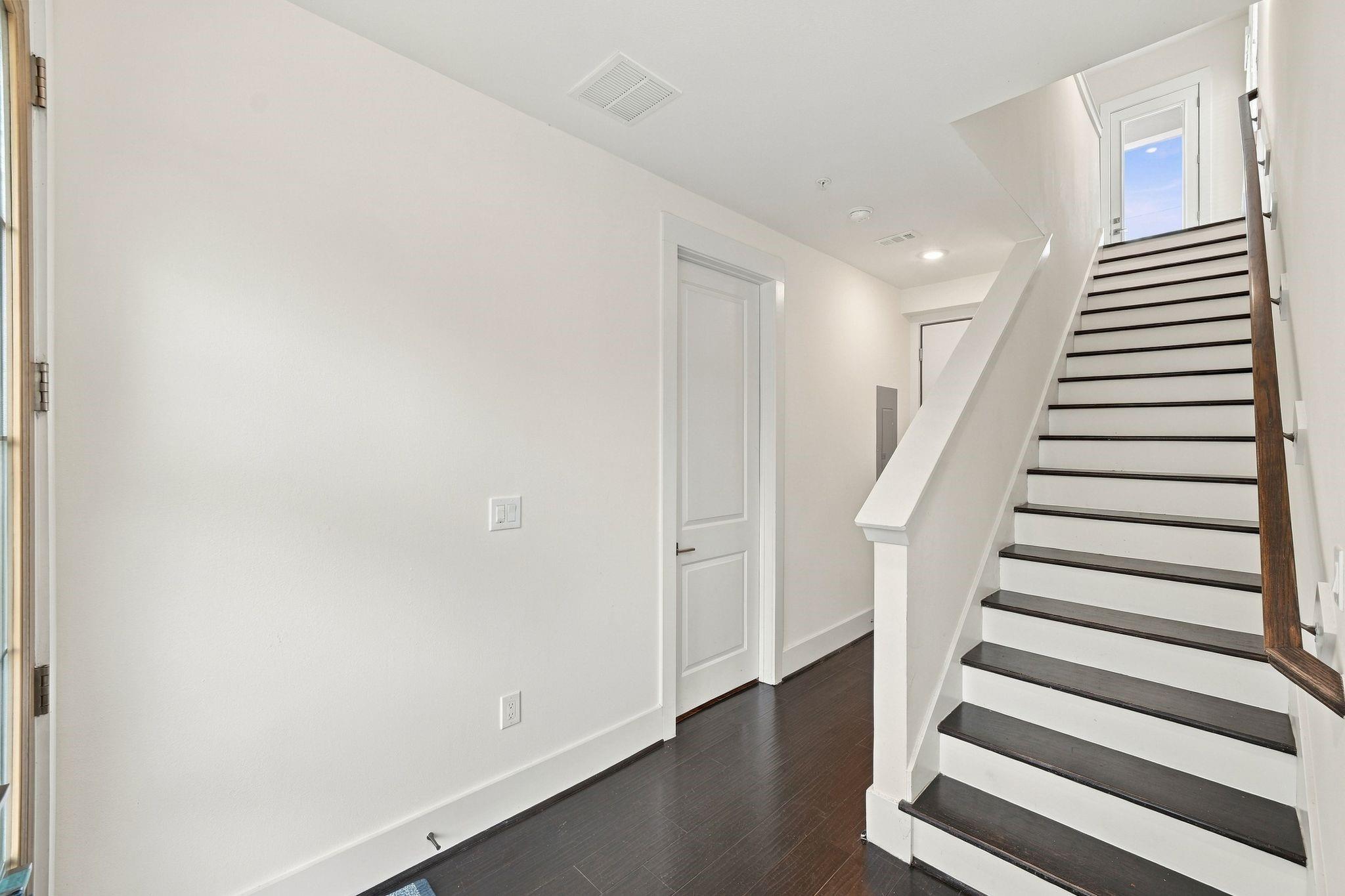 2401 Crawford Street Unit: C2A