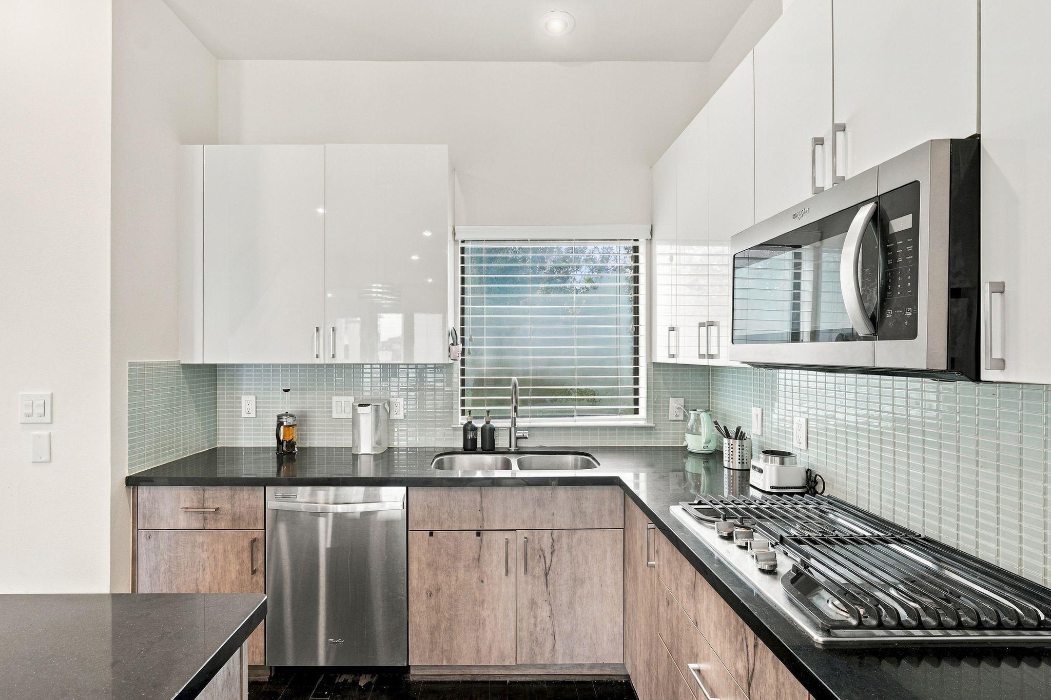 2401 Crawford Street Unit: C2A