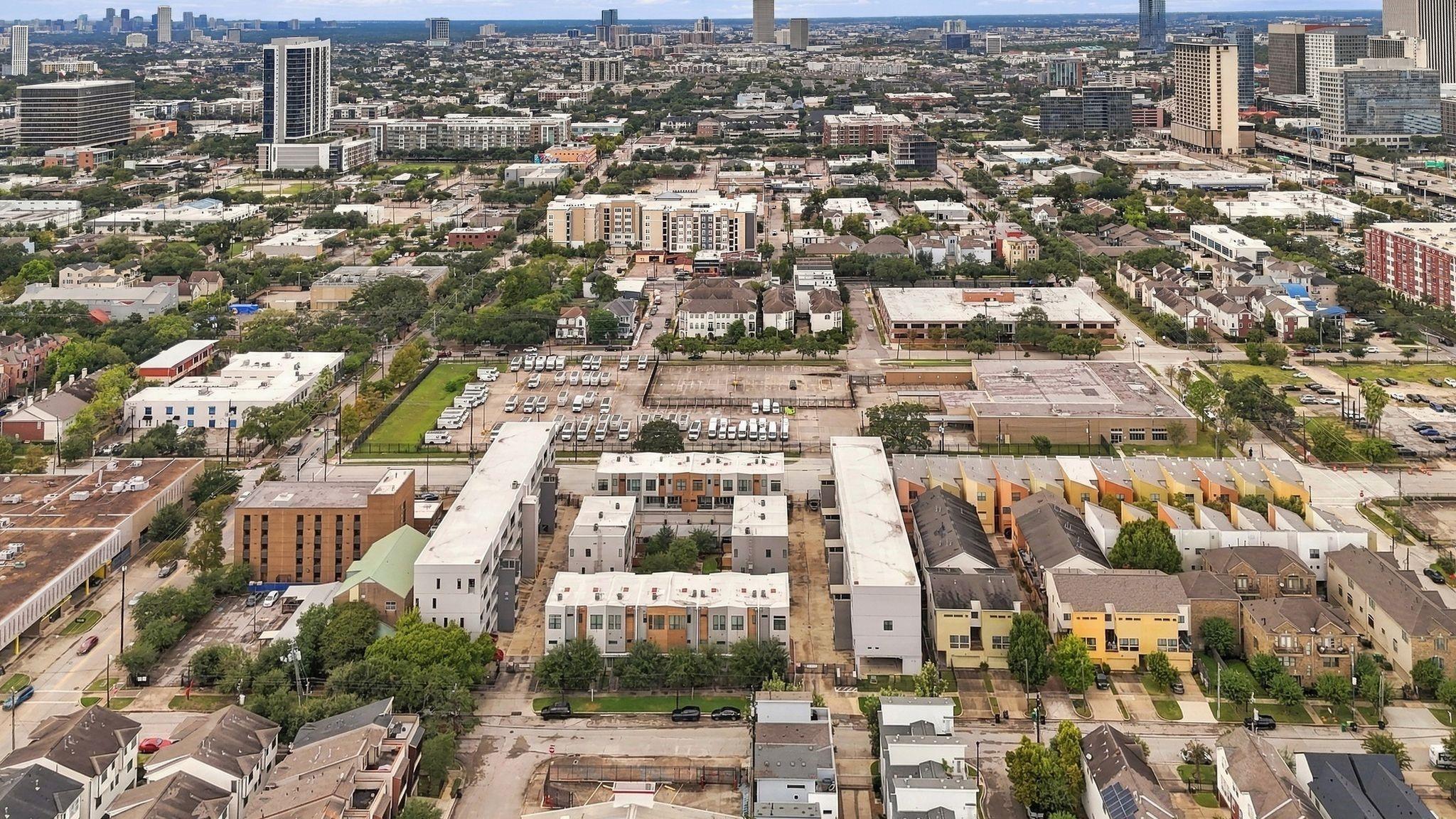 2401 Crawford Street Unit: C2A