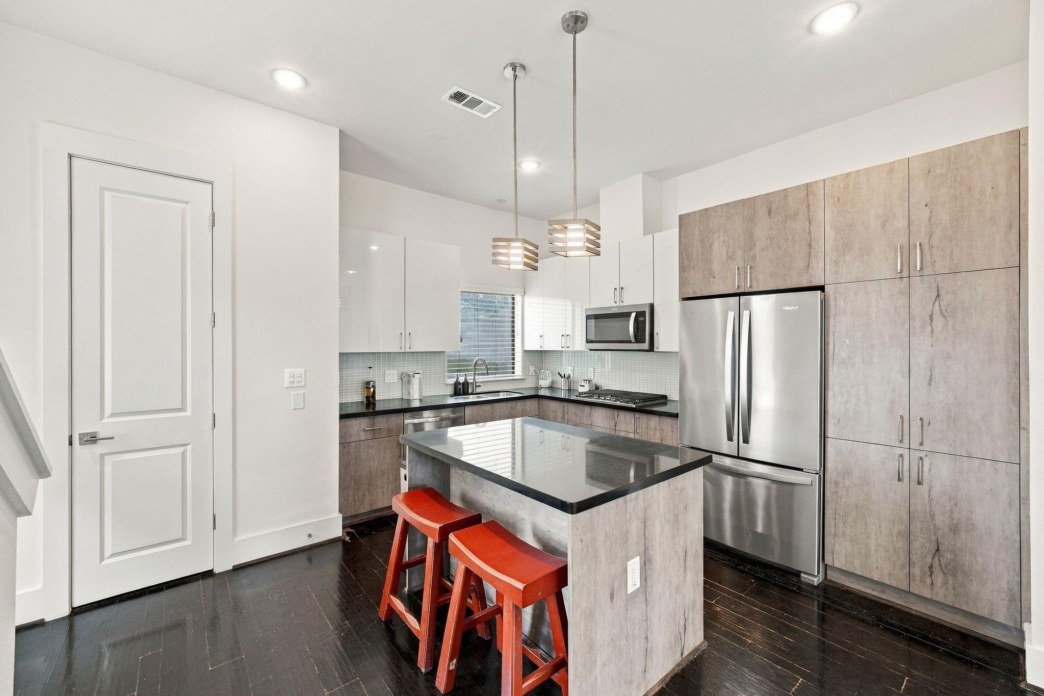 2401 Crawford Street Unit: C2A