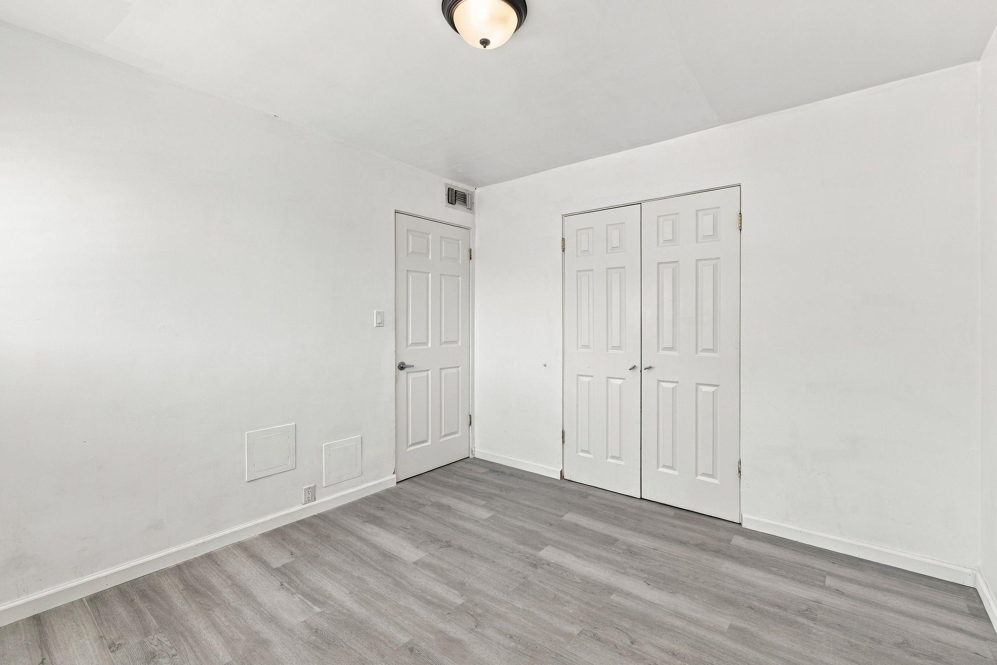 5863 Inwood Drive # 4