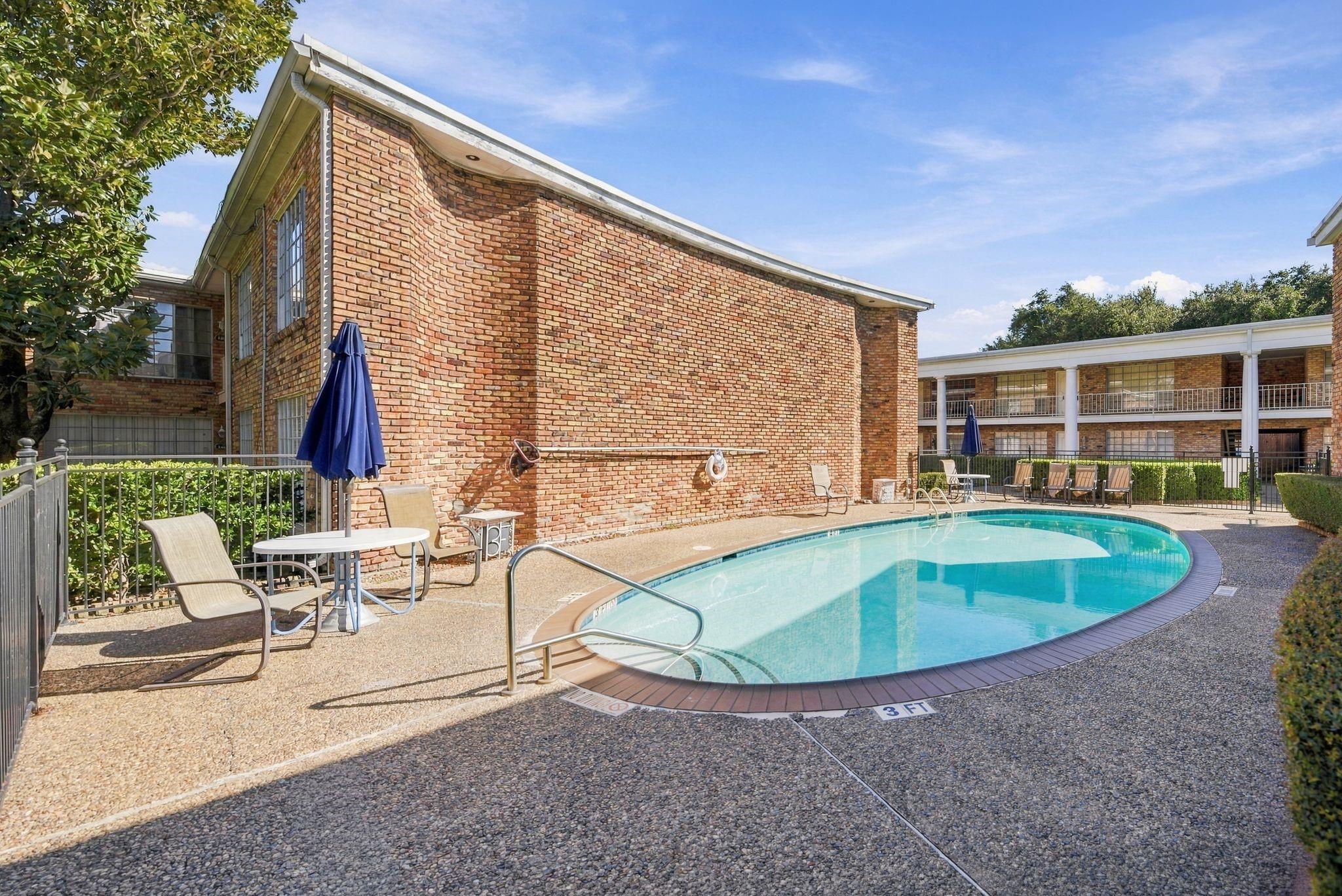5863 Inwood Drive # 4