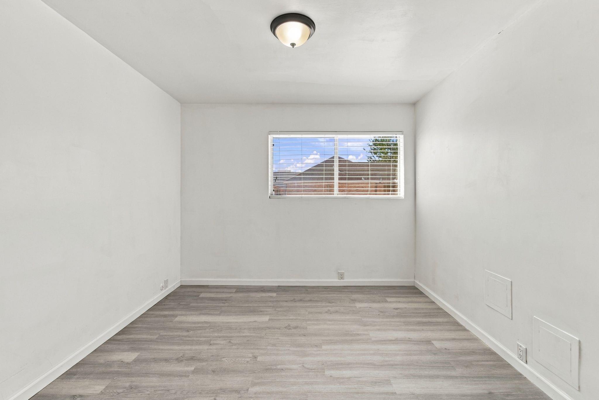 5863 Inwood Drive # 4