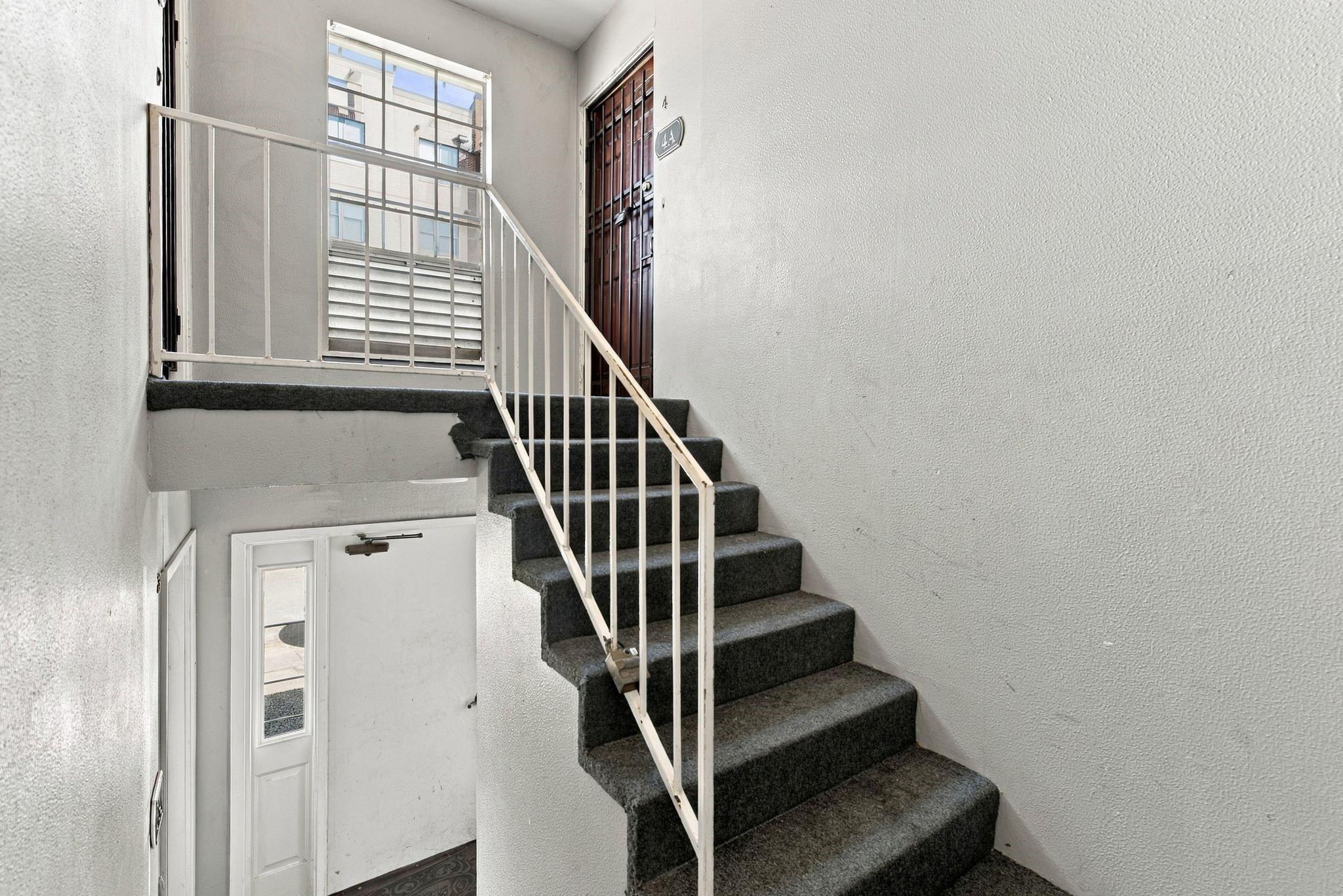 5863 Inwood Drive # 4
