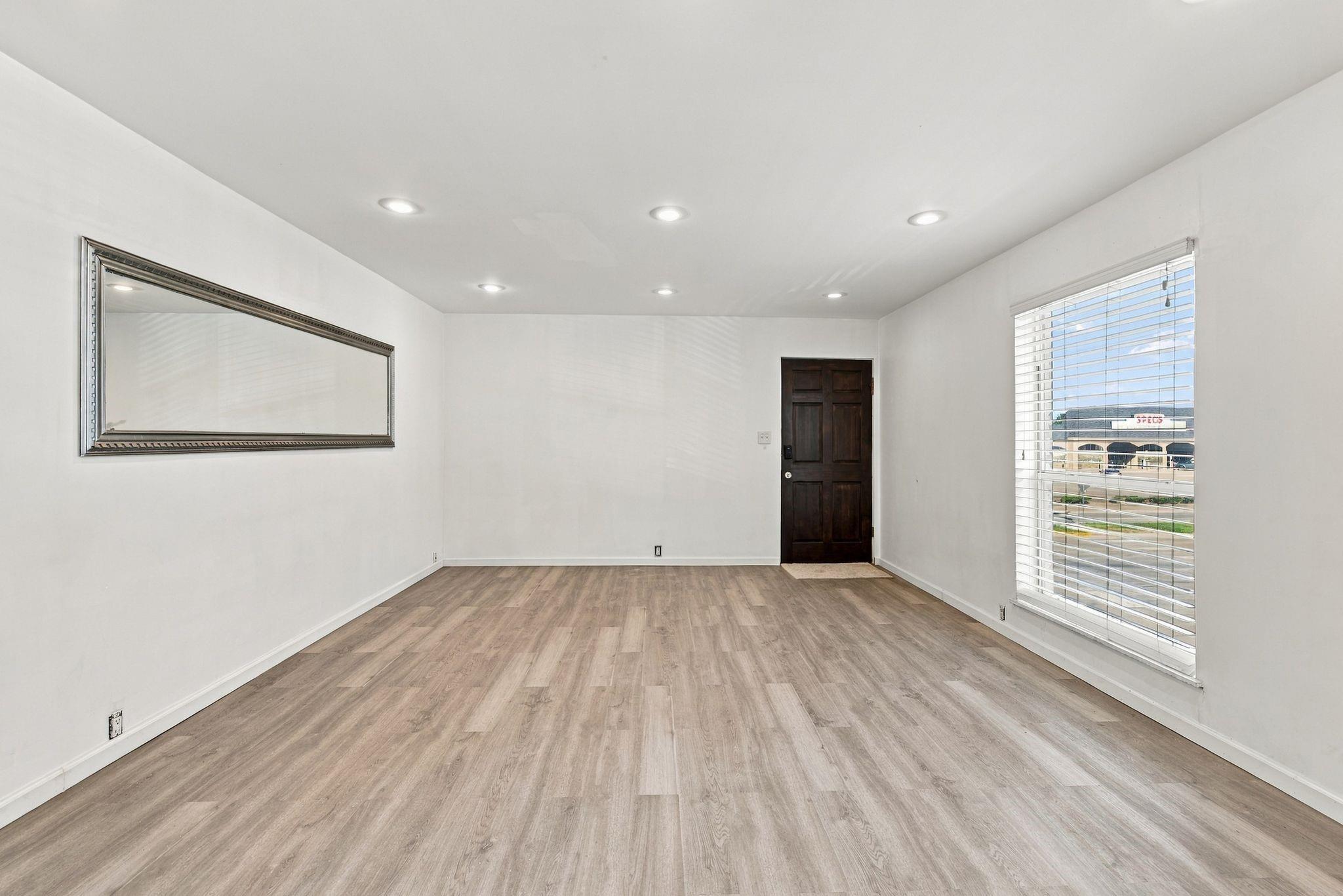 5863 Inwood Drive # 4