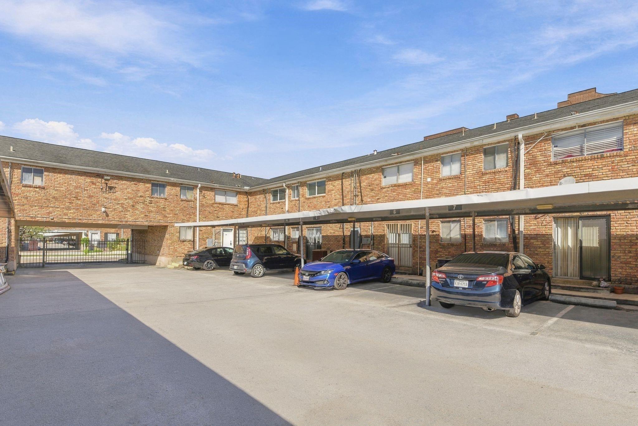 5863 Inwood Drive # 4