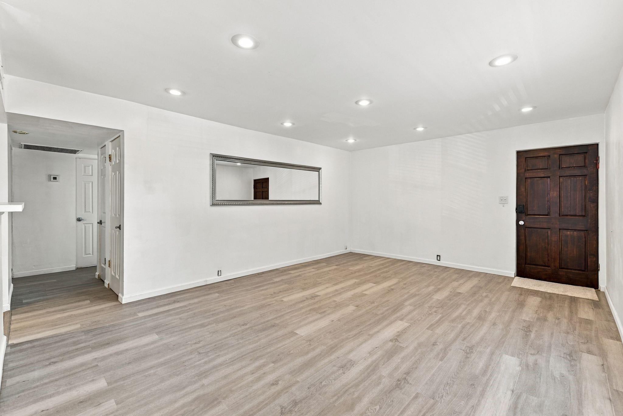 5863 Inwood Drive # 4