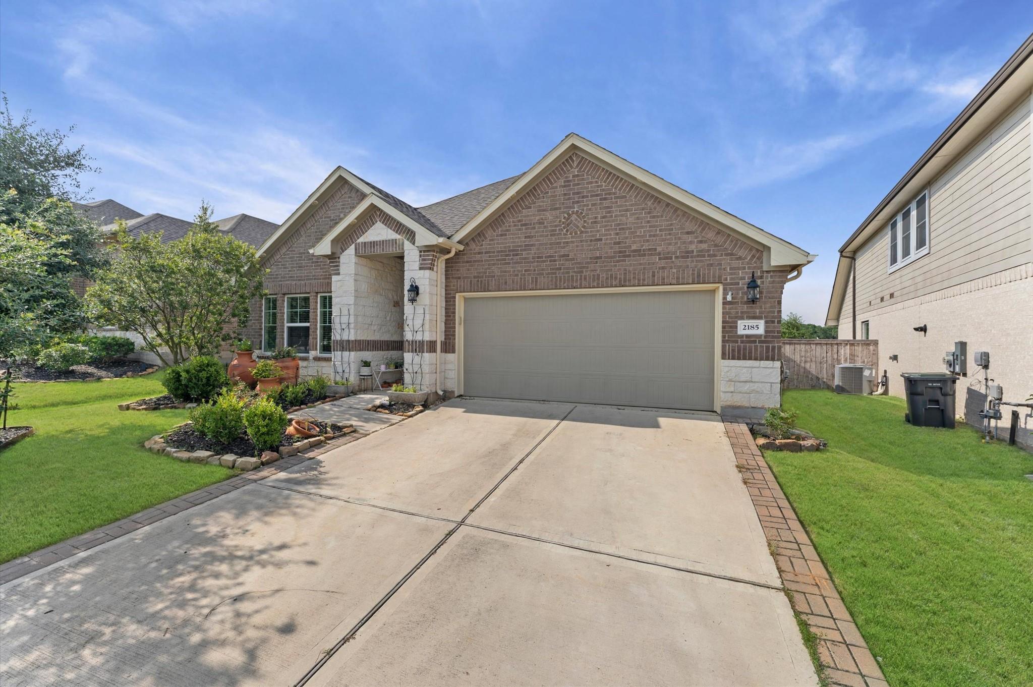 2185 Woodland Pine Drive