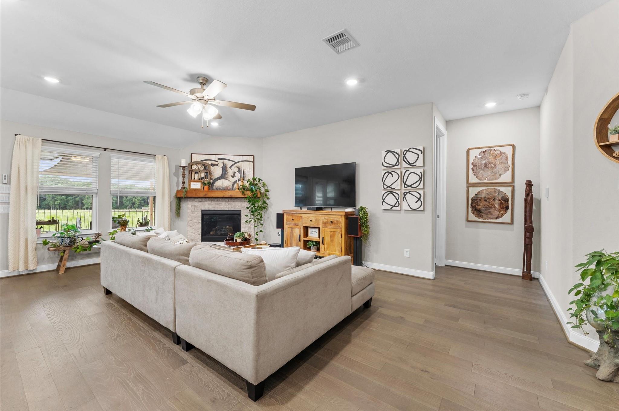 2185 Woodland Pine Drive
