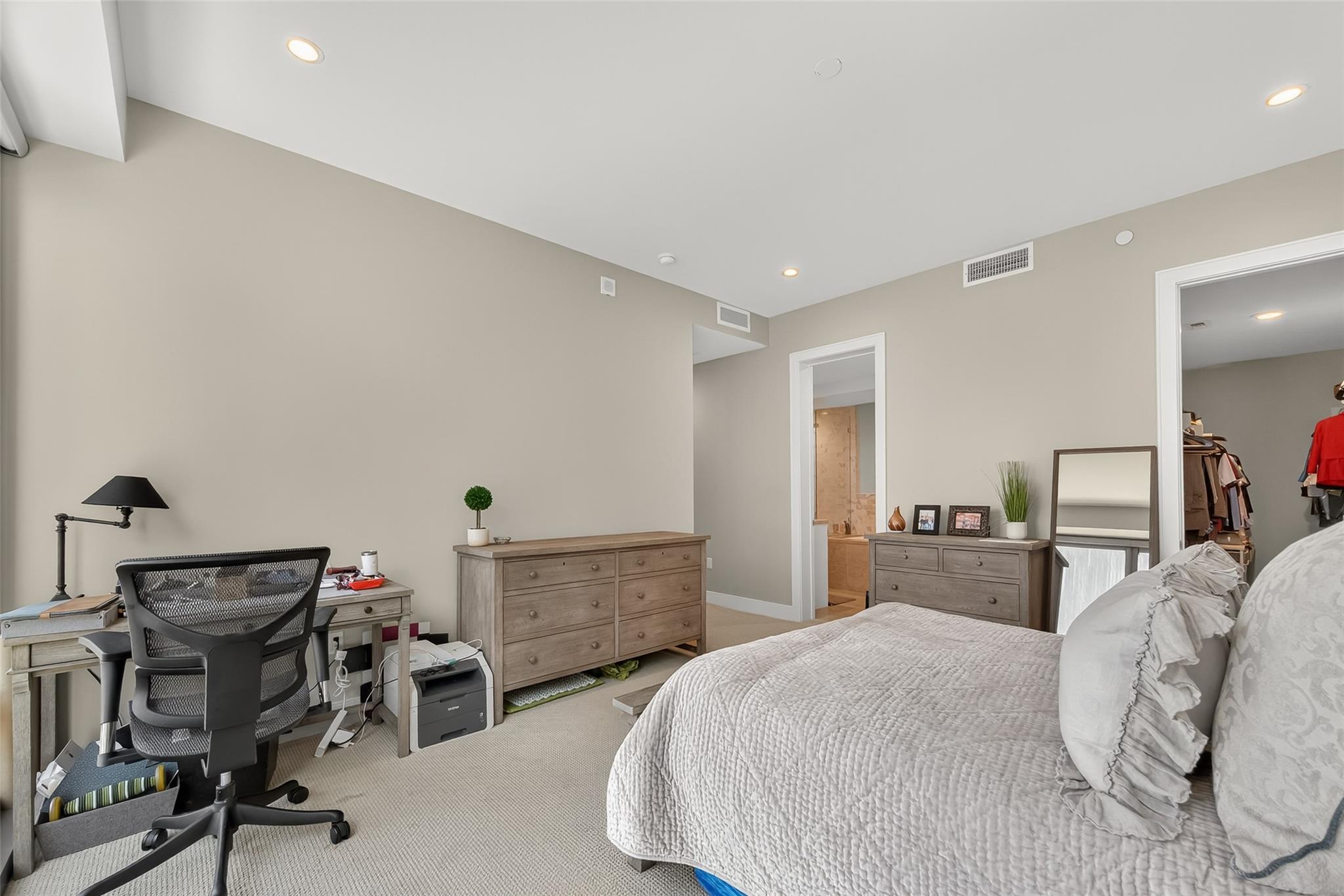 2047 Westcreek Lane # 608