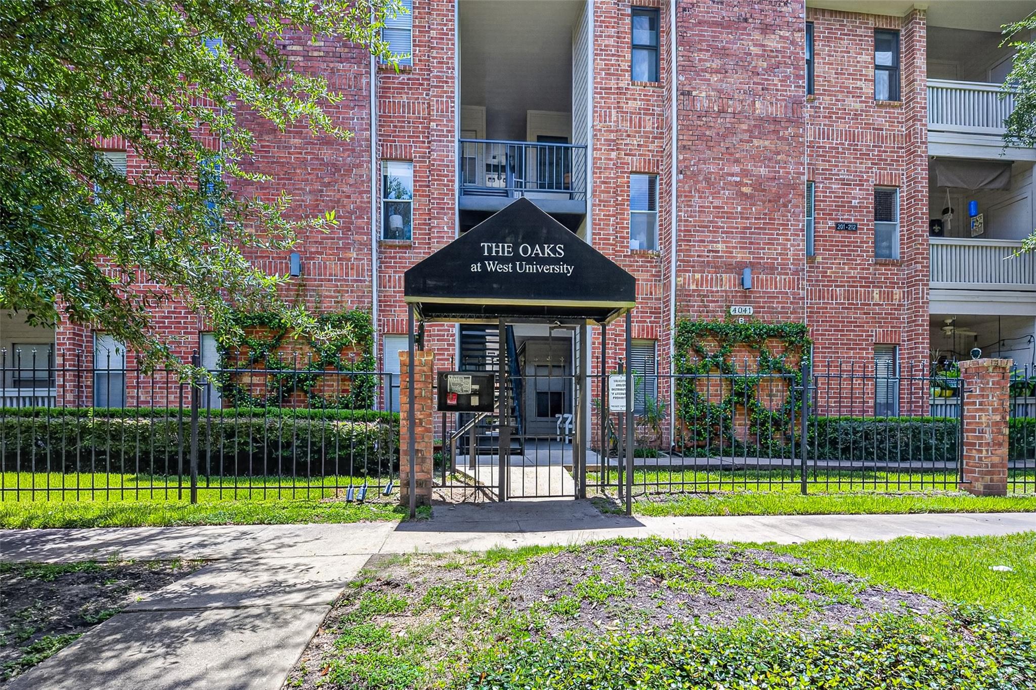 4041 Drake Street # 102
