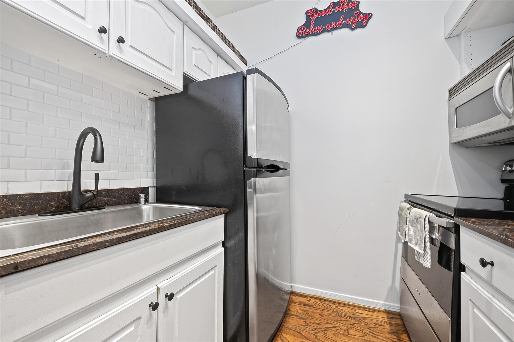 4041 Drake Street # 102