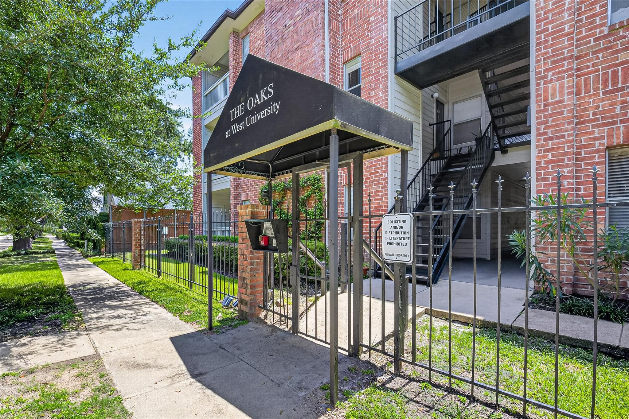 4041 Drake Street # 102