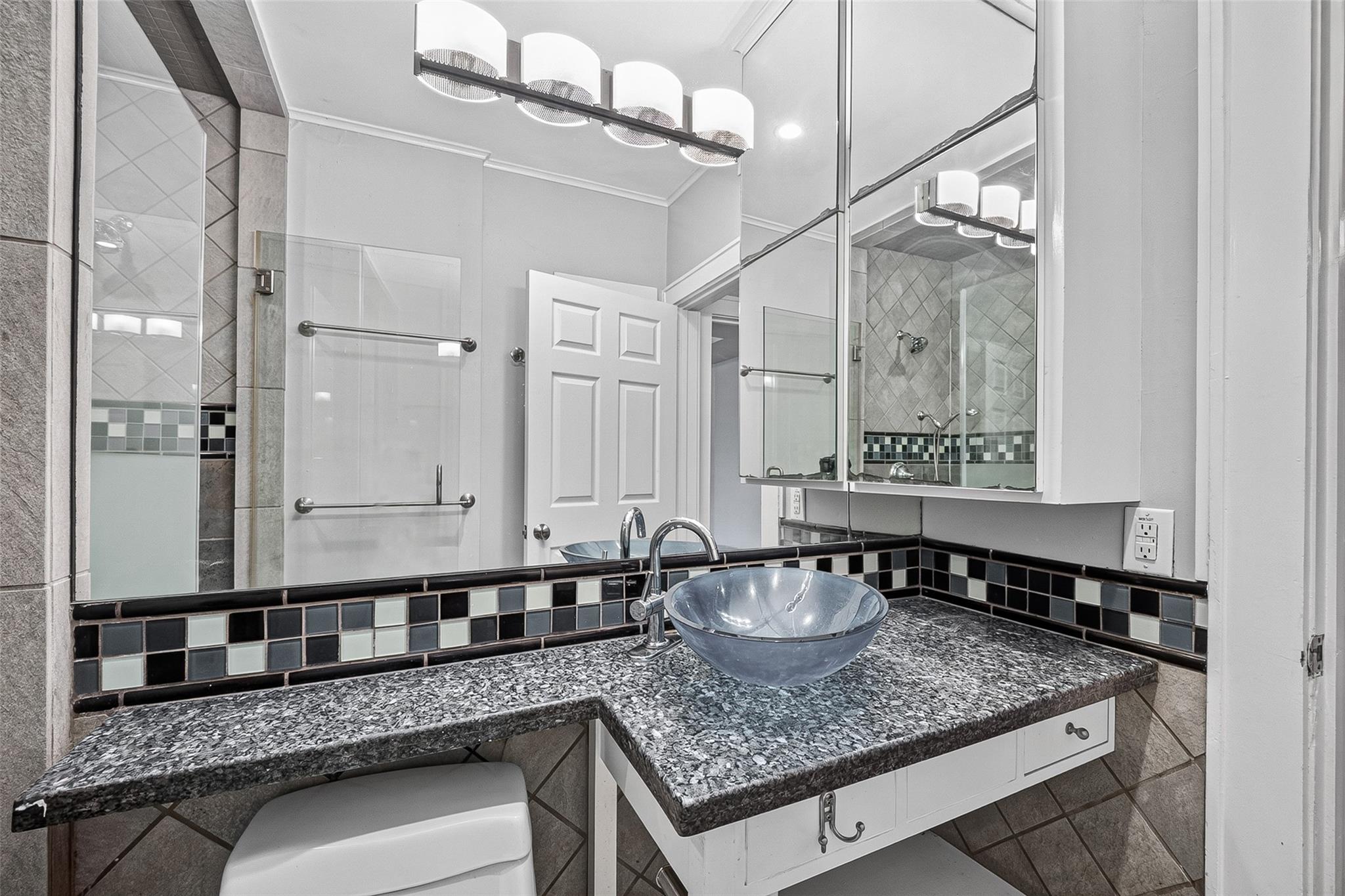 1758 Hawthorne Street # 1