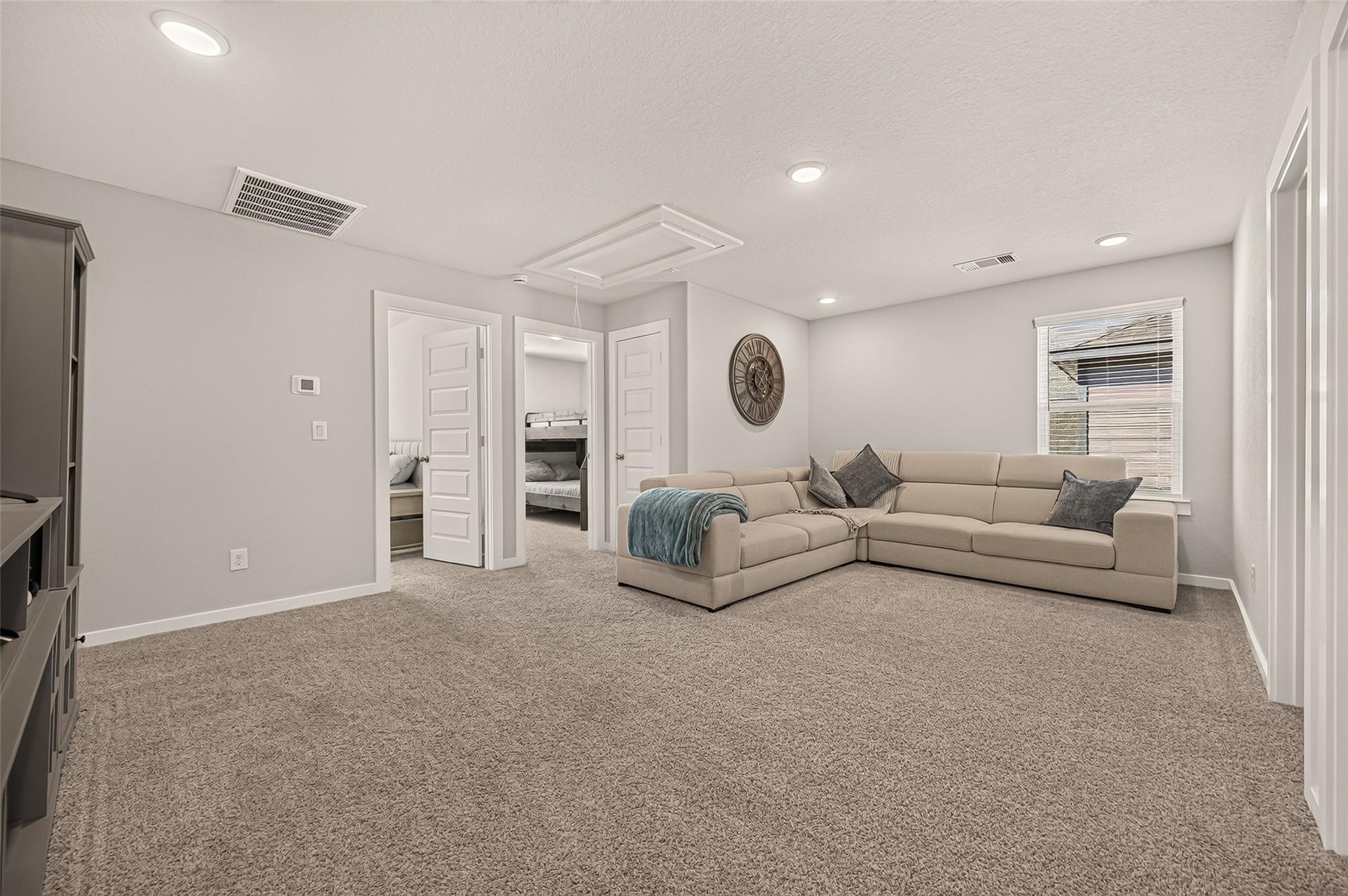8522 Blueberry Ash Street