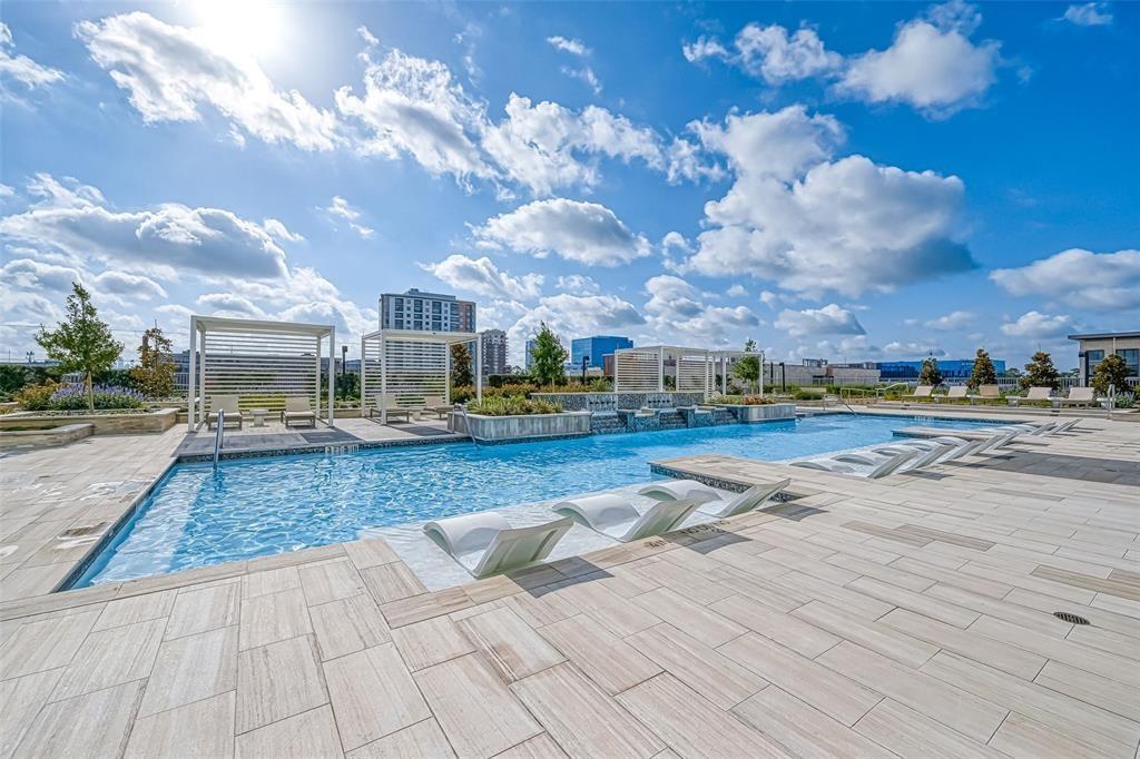 2047 Westcreek Lane # 601