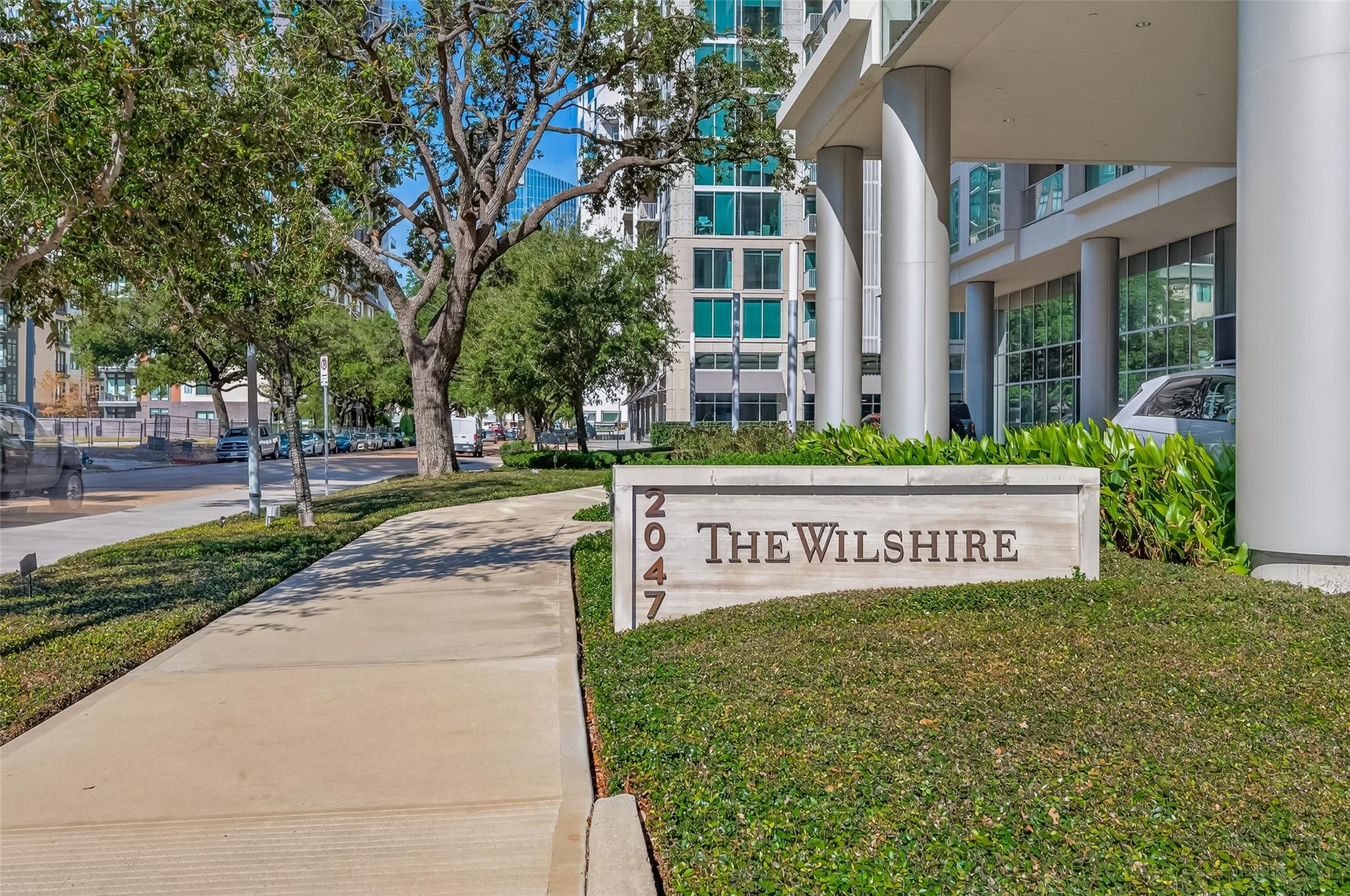 2047 Westcreek Lane # 601