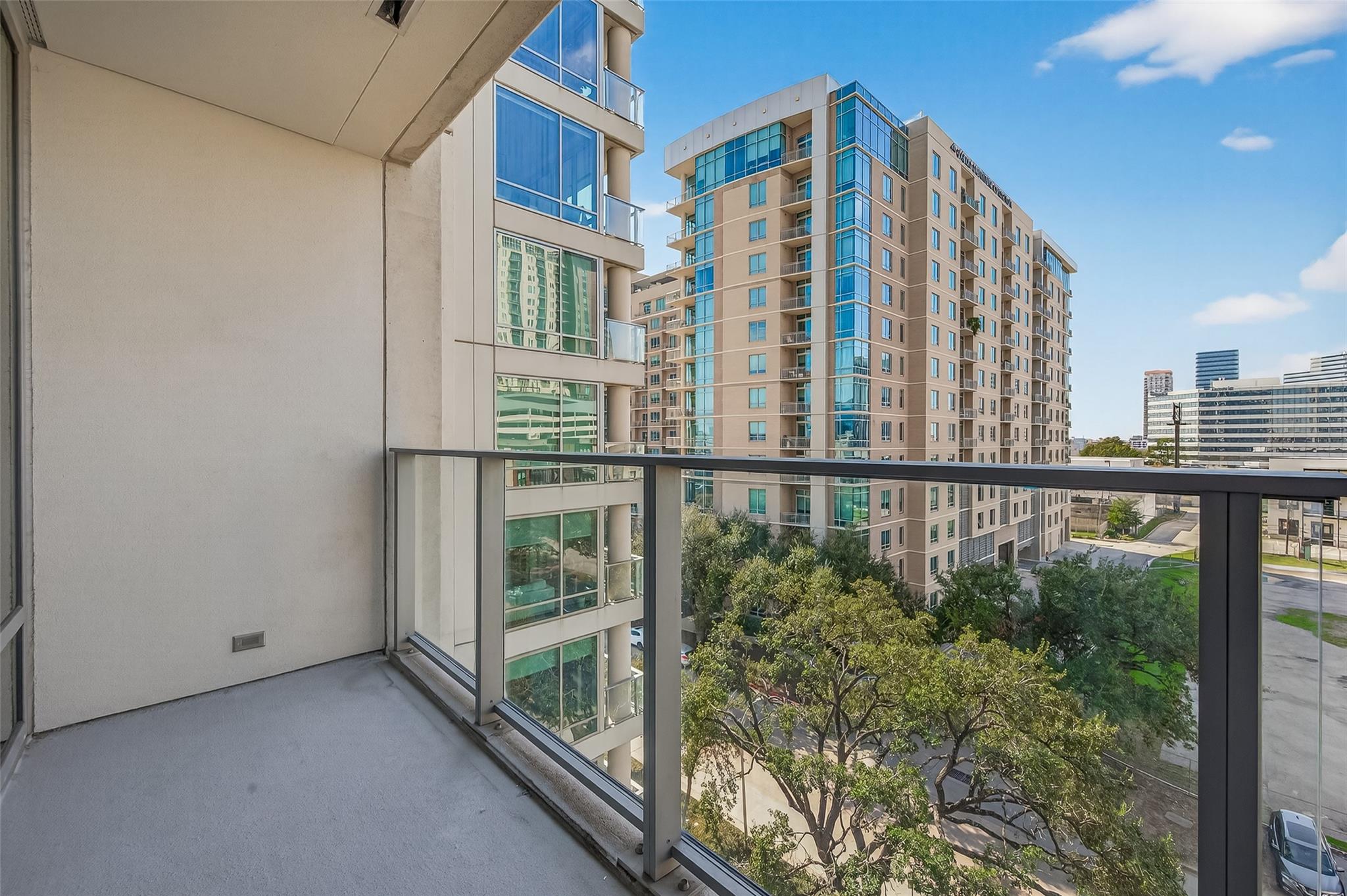 2047 Westcreek Lane # 601