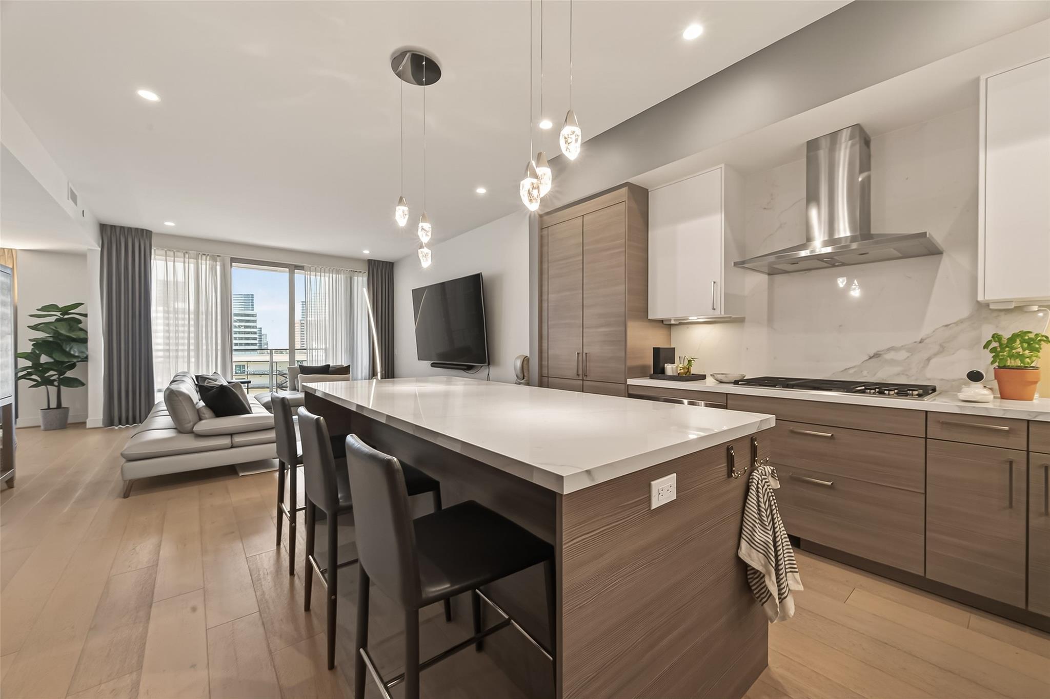 2047 Westcreek Lane # 601