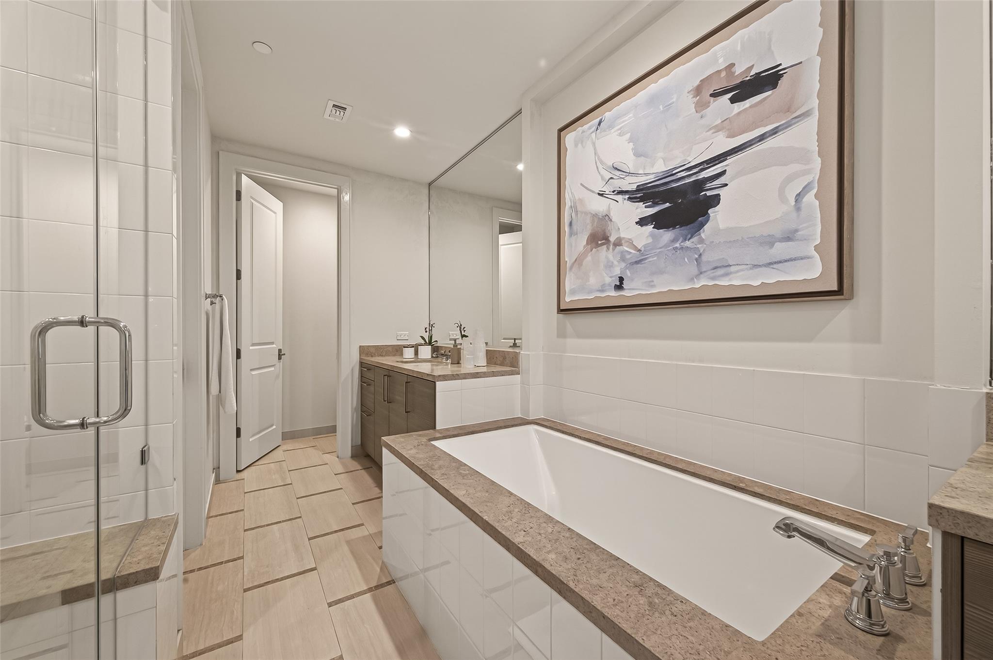 2047 Westcreek Lane # 601