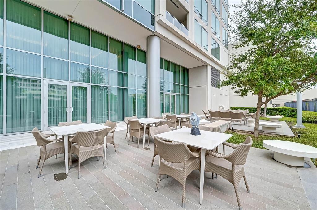 2047 Westcreek Lane # 601