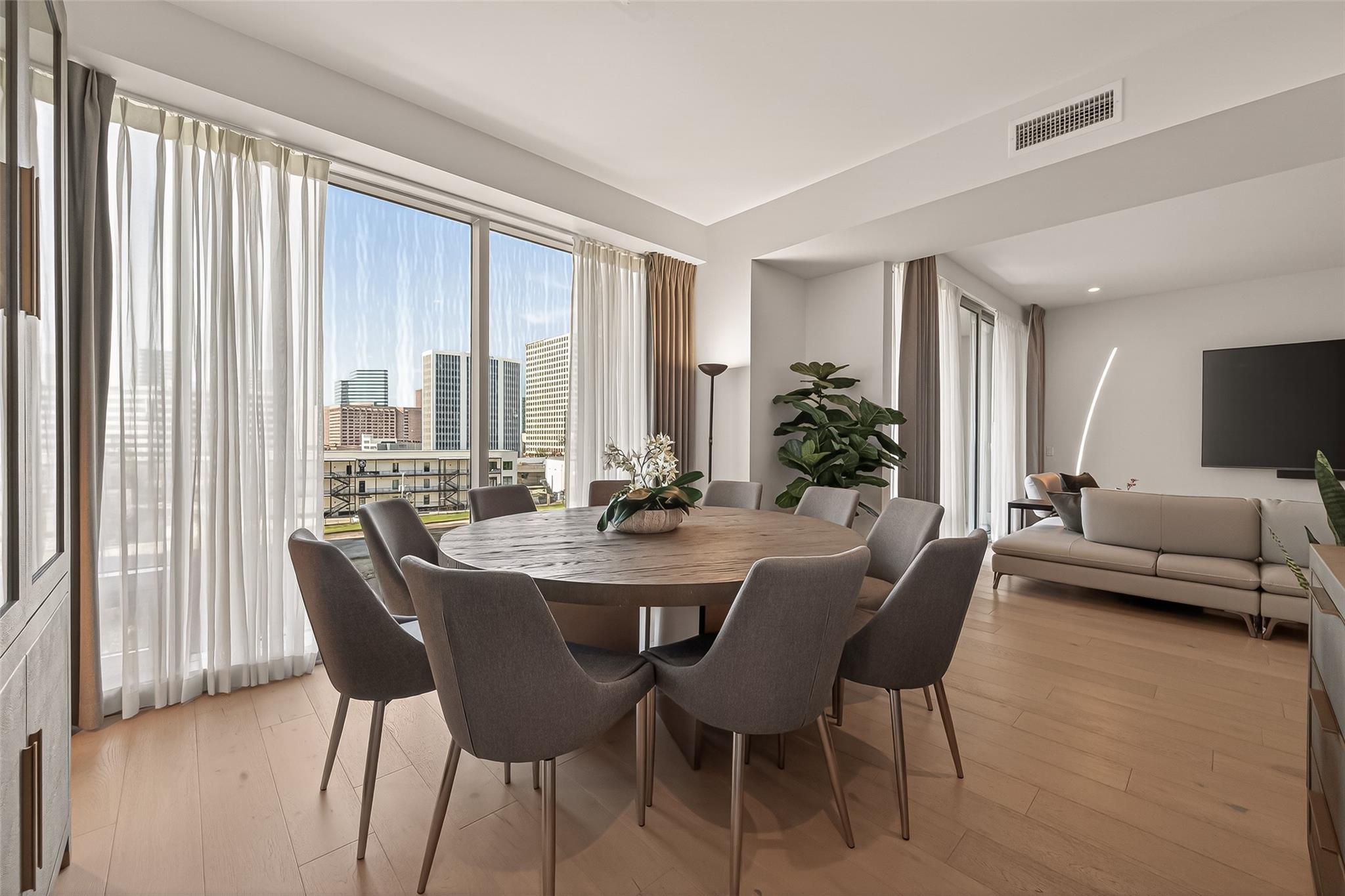 2047 Westcreek Lane # 601