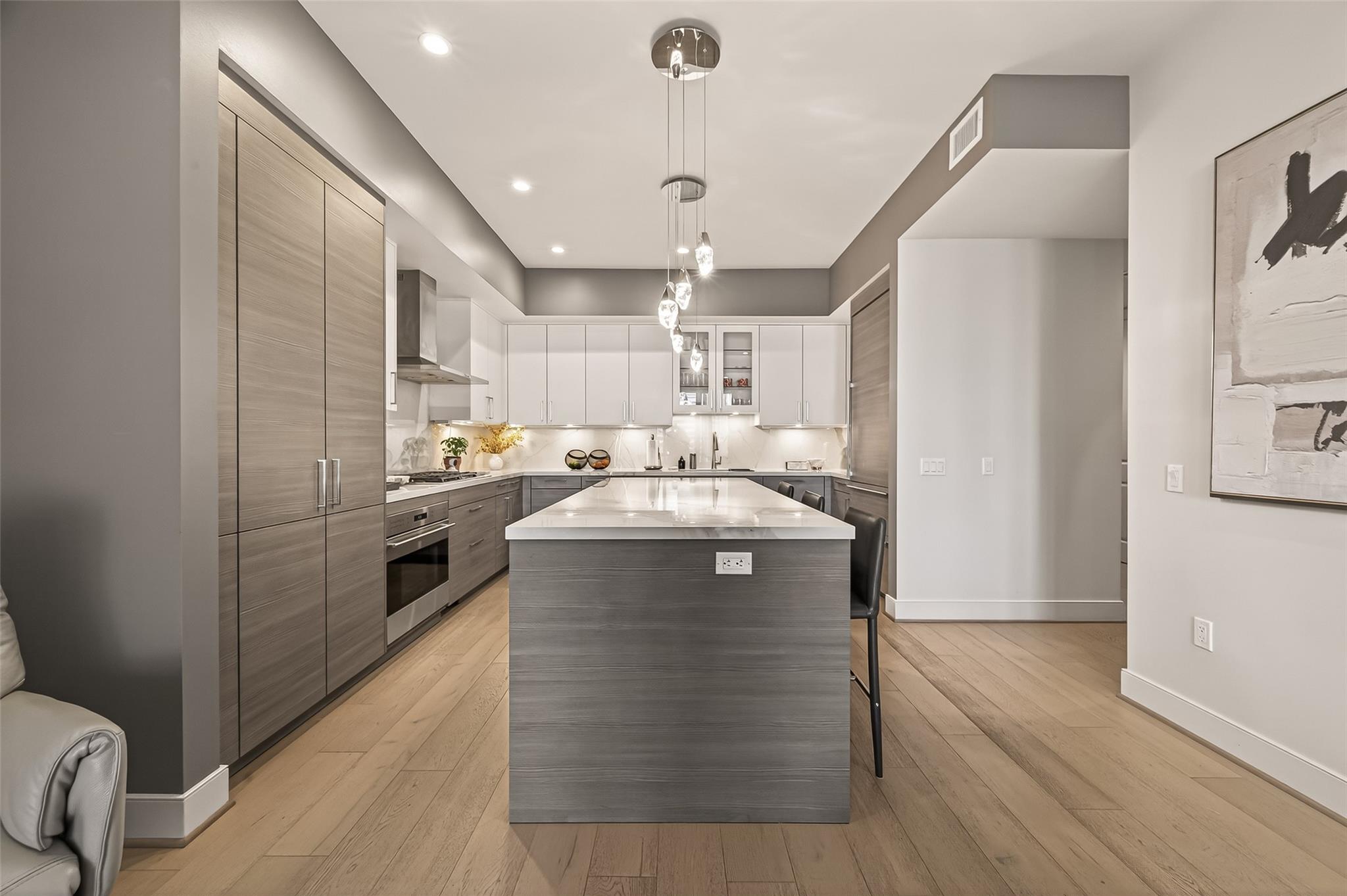 2047 Westcreek Lane # 601