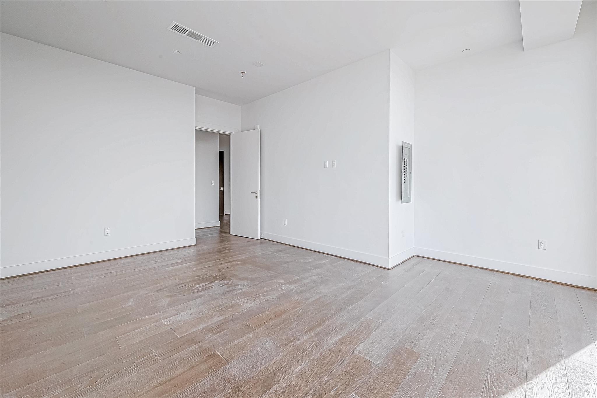 1711 Allen Parkway # 1703