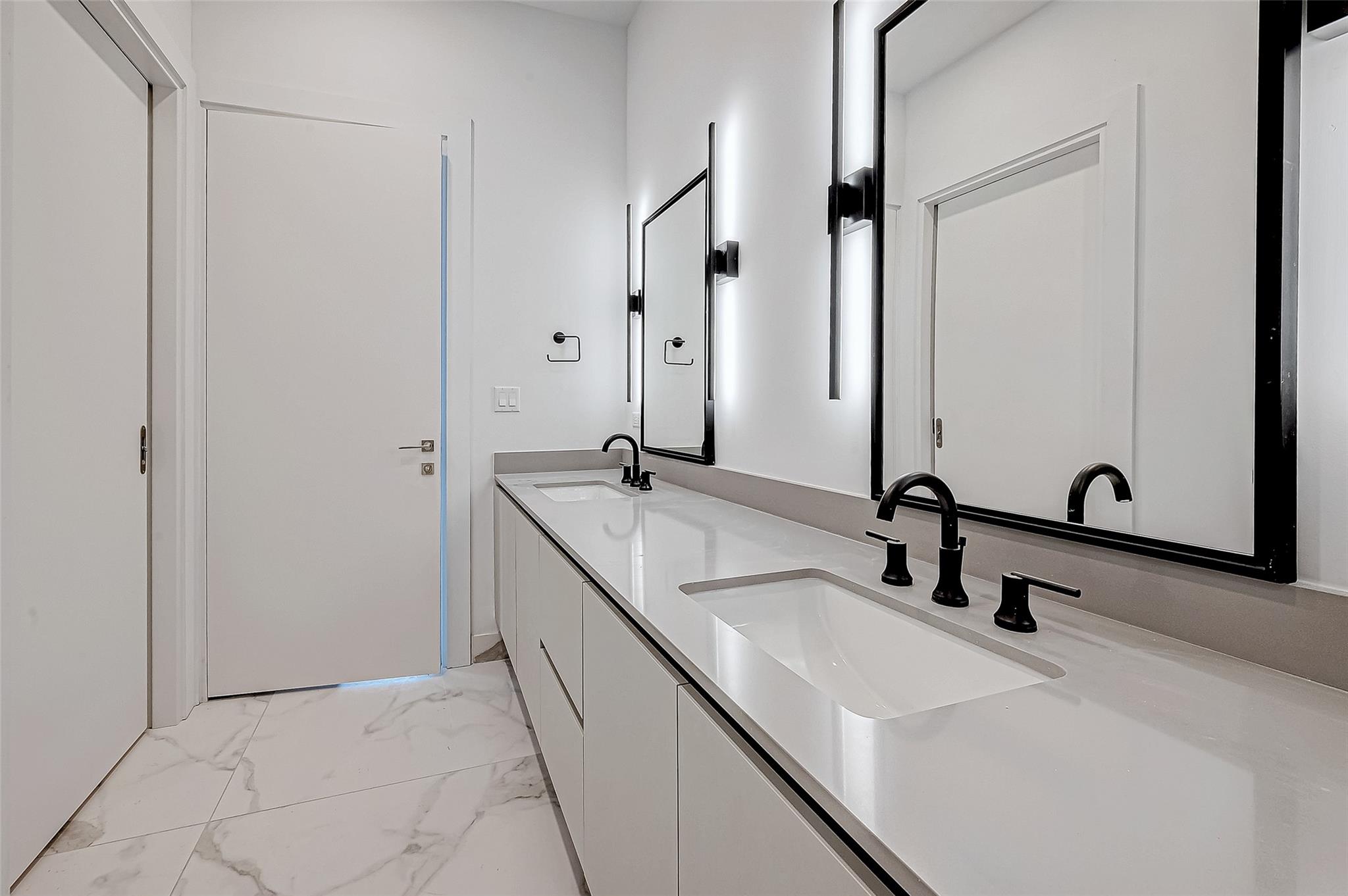1711 Allen Parkway # 1703