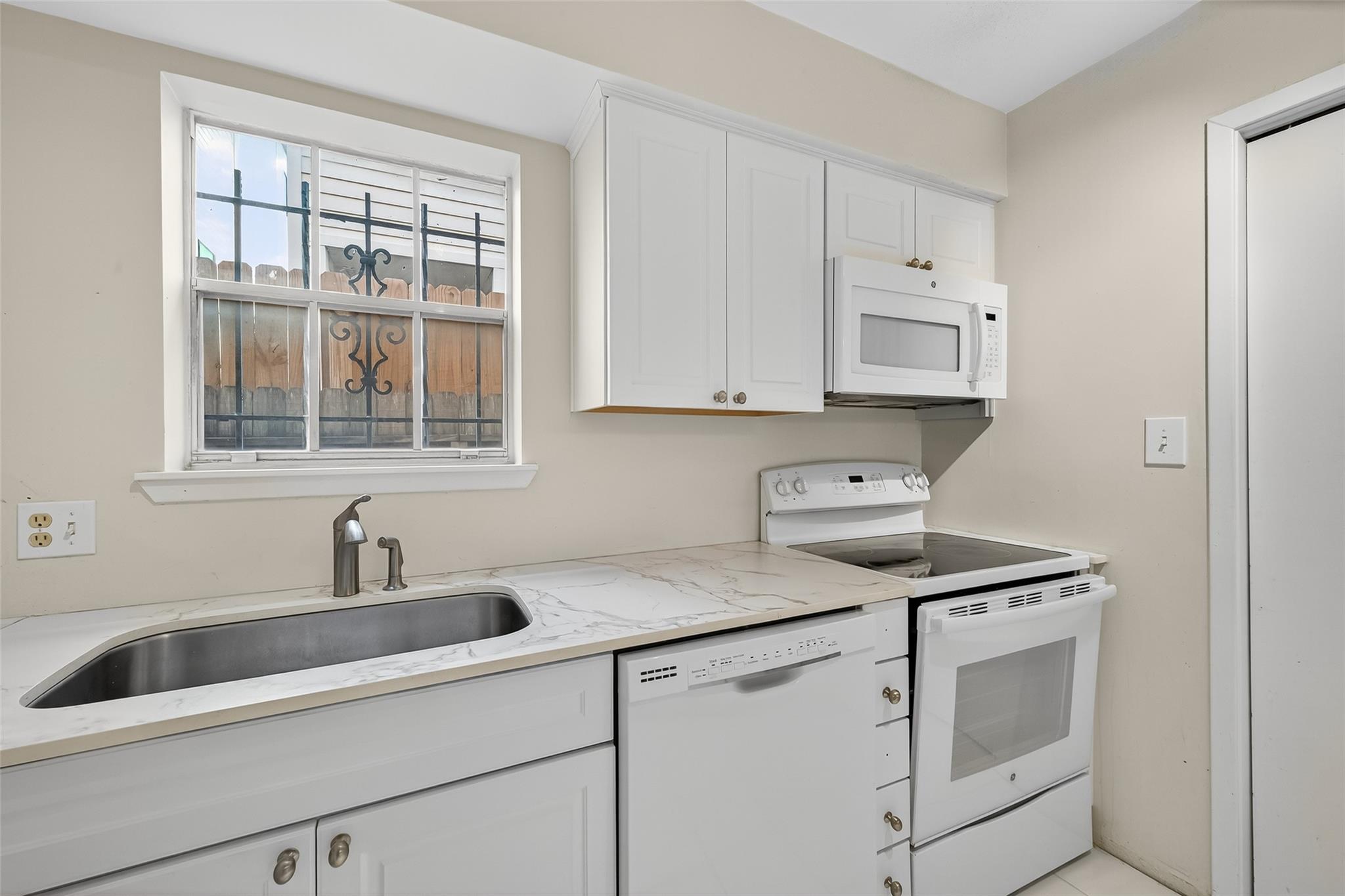 6201 Beverlyhill Street # 35