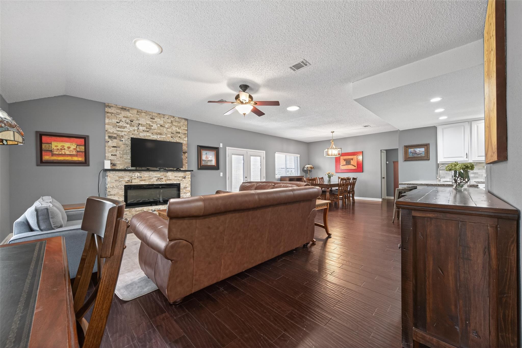 35 Sheep Meadow Place