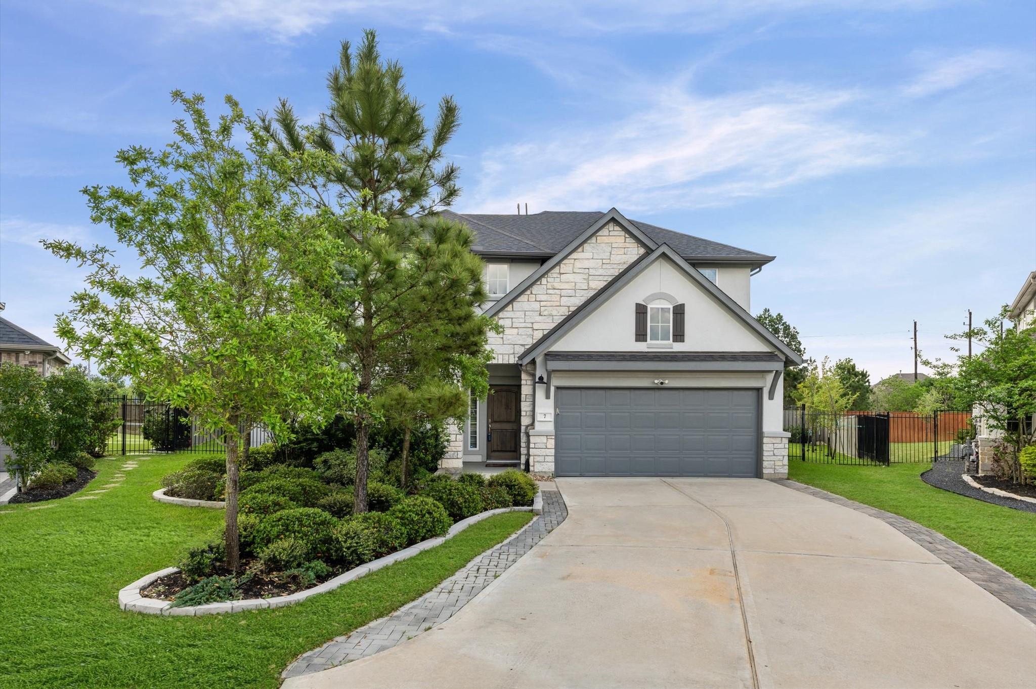 7 Hyacinth Blossom Court