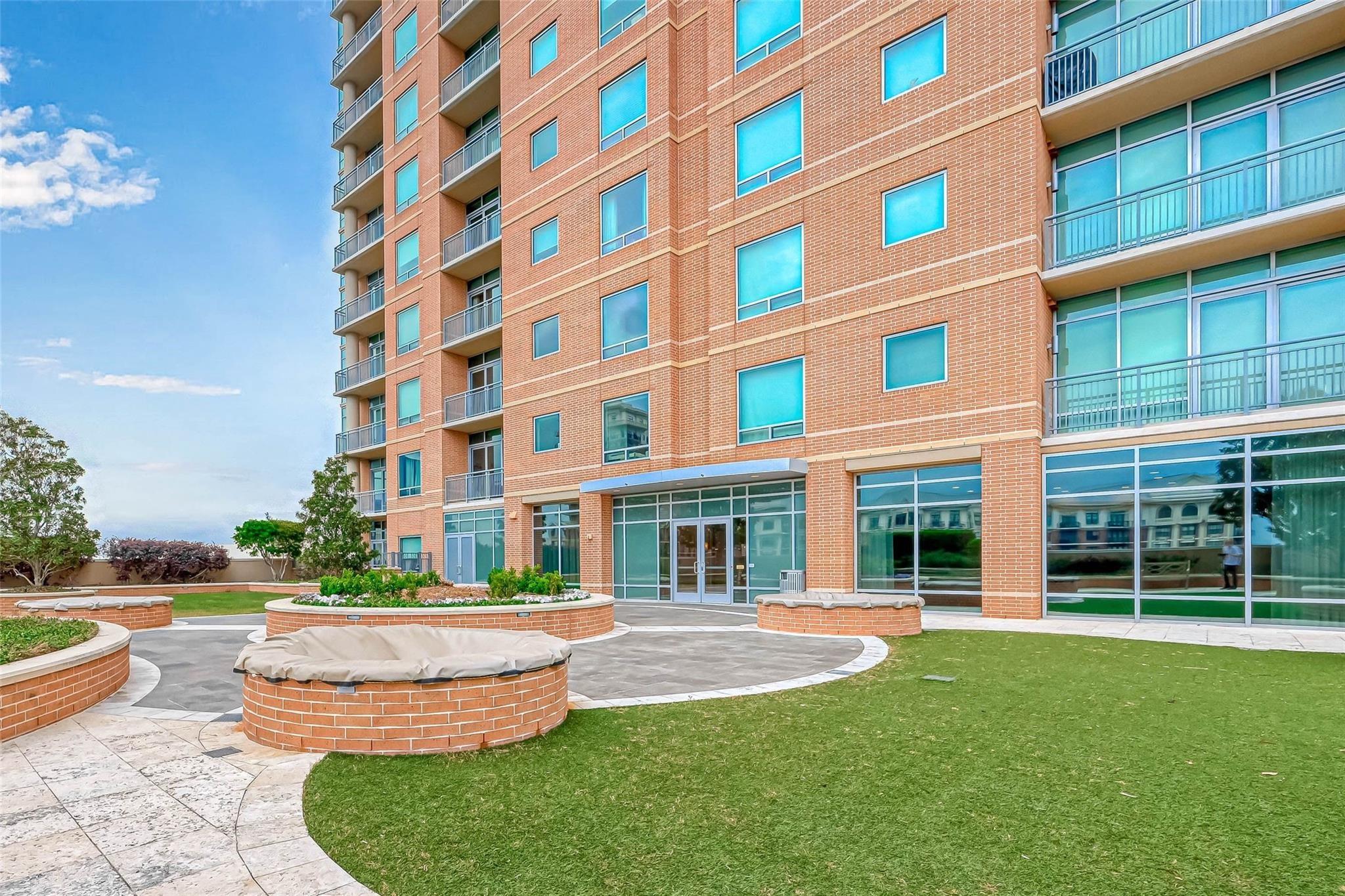 2207 Bancroft Street # 1202