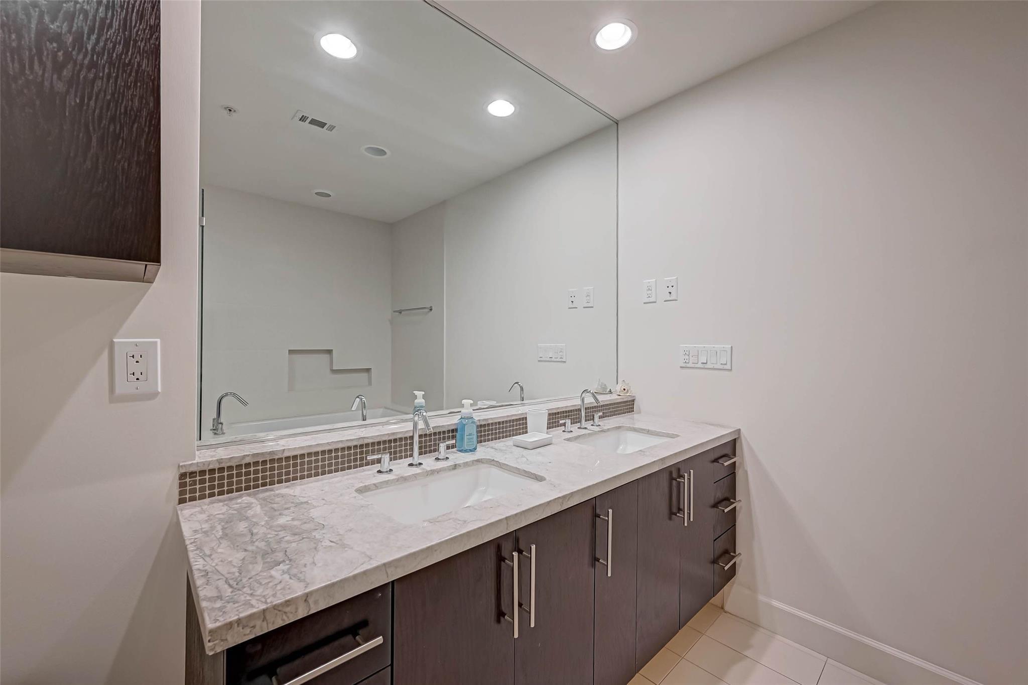 2207 Bancroft Street # 1202