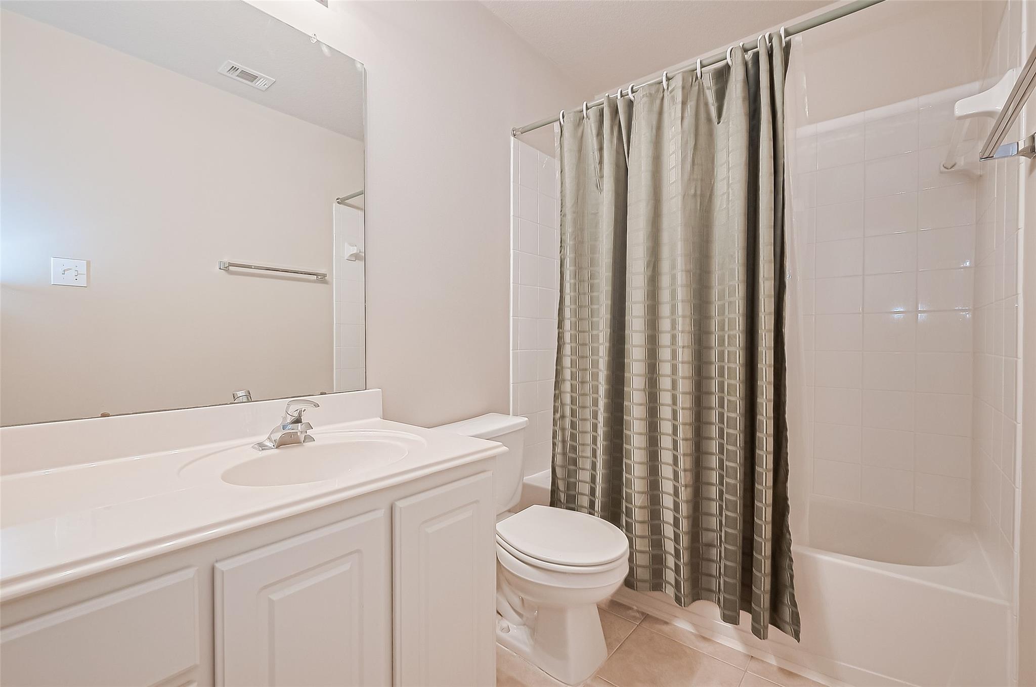 134 E Foxbriar Forest Circle
