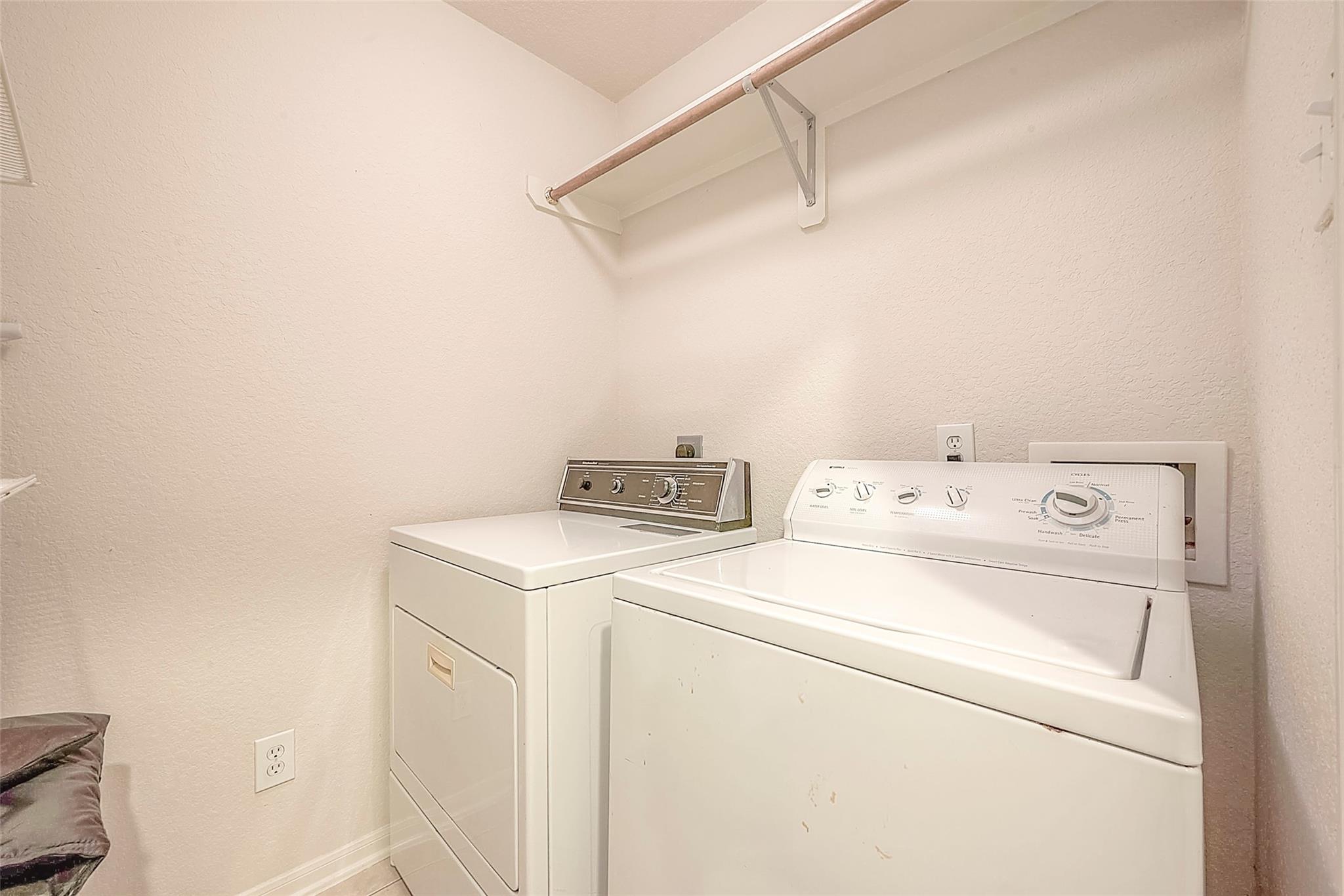 134 E Foxbriar Forest Circle