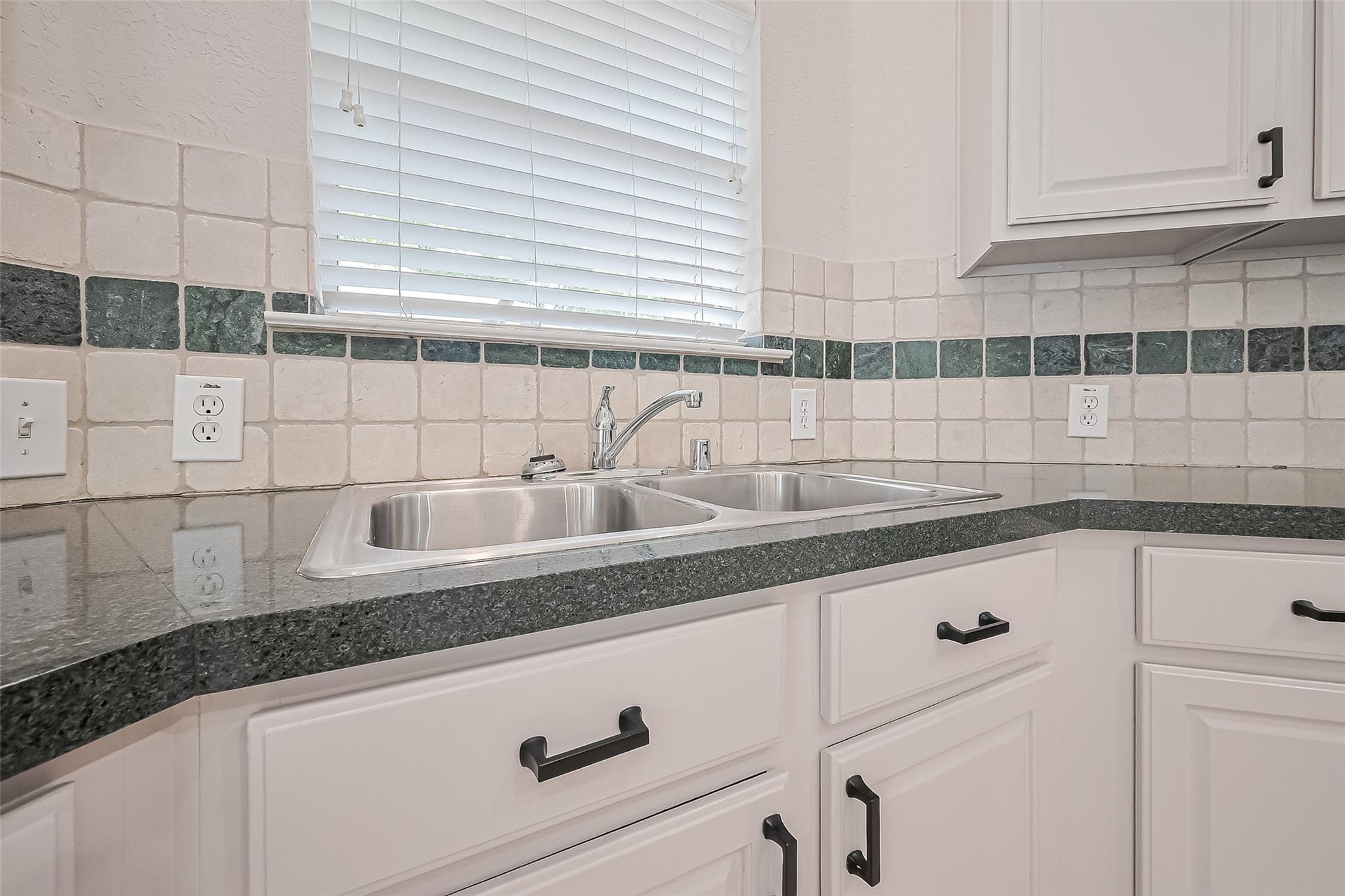 134 E Foxbriar Forest Circle