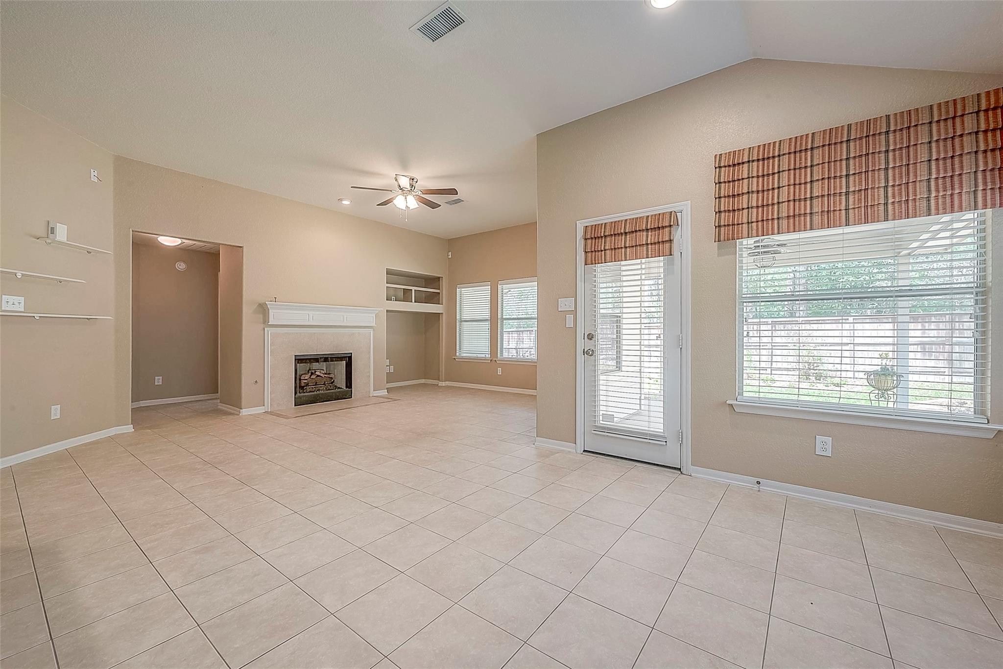 134 E Foxbriar Forest Circle