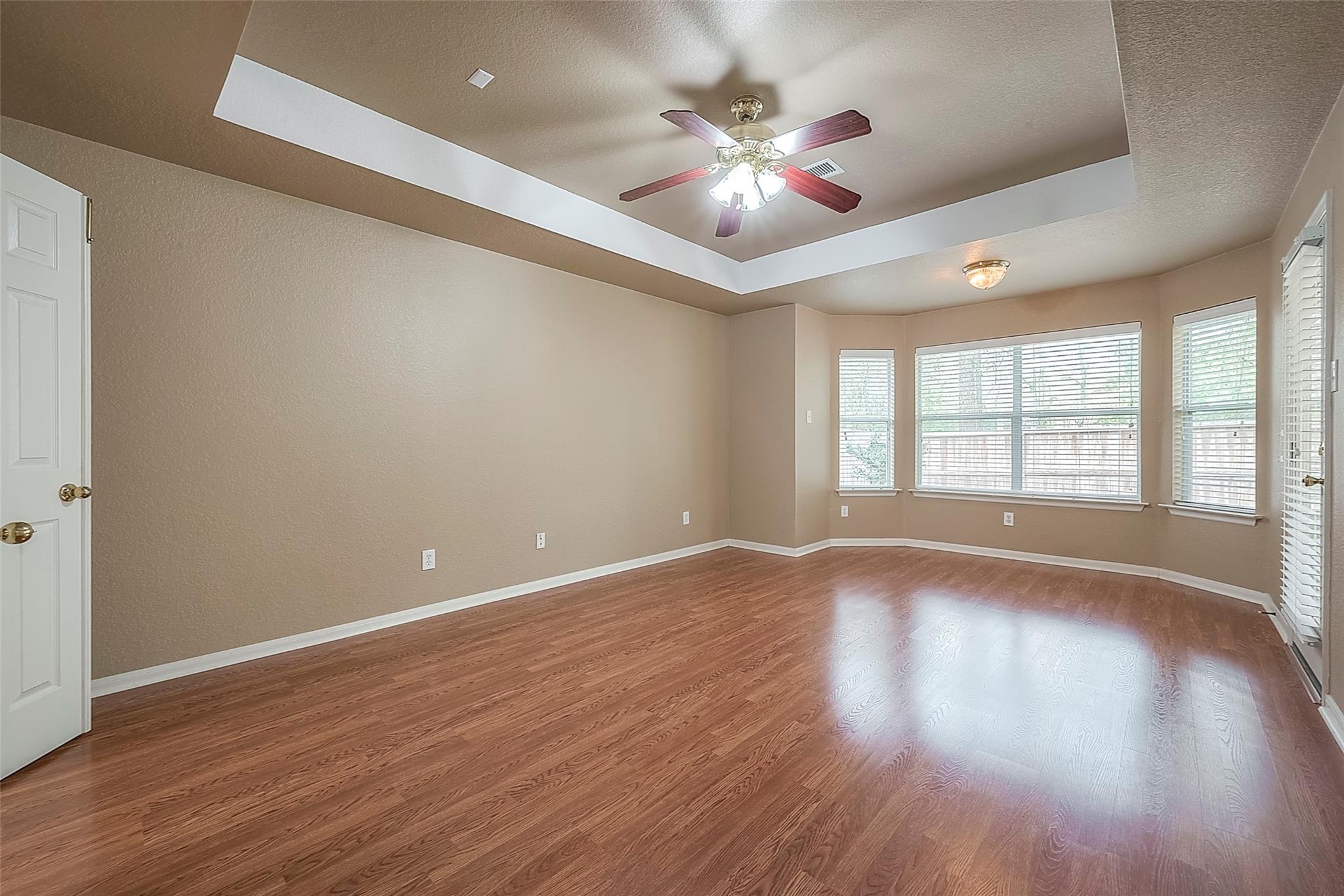 134 E Foxbriar Forest Circle