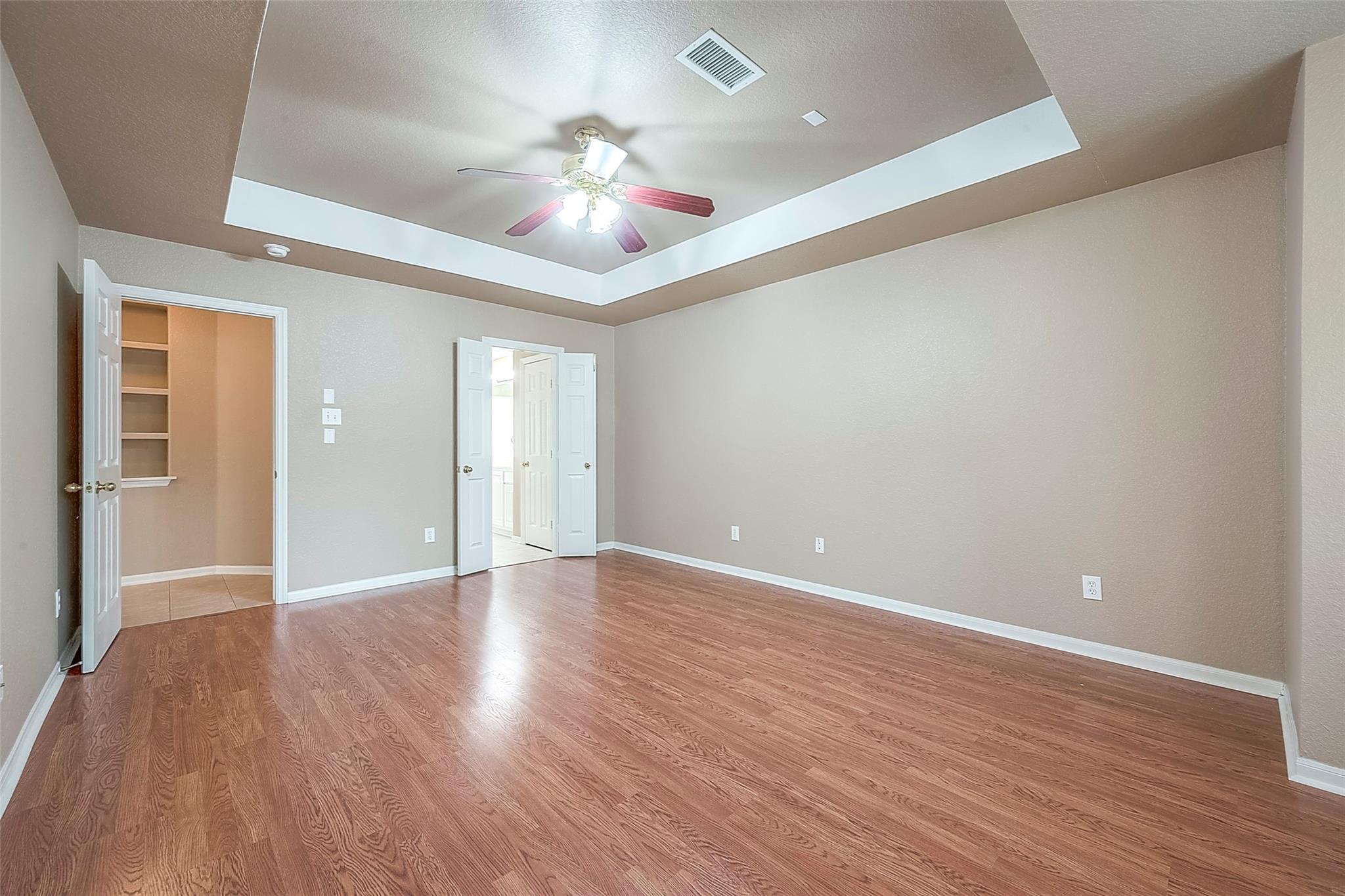 134 E Foxbriar Forest Circle